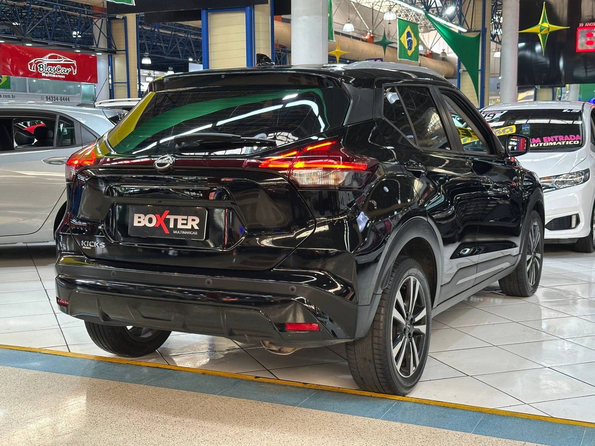 NISSAN KICKS