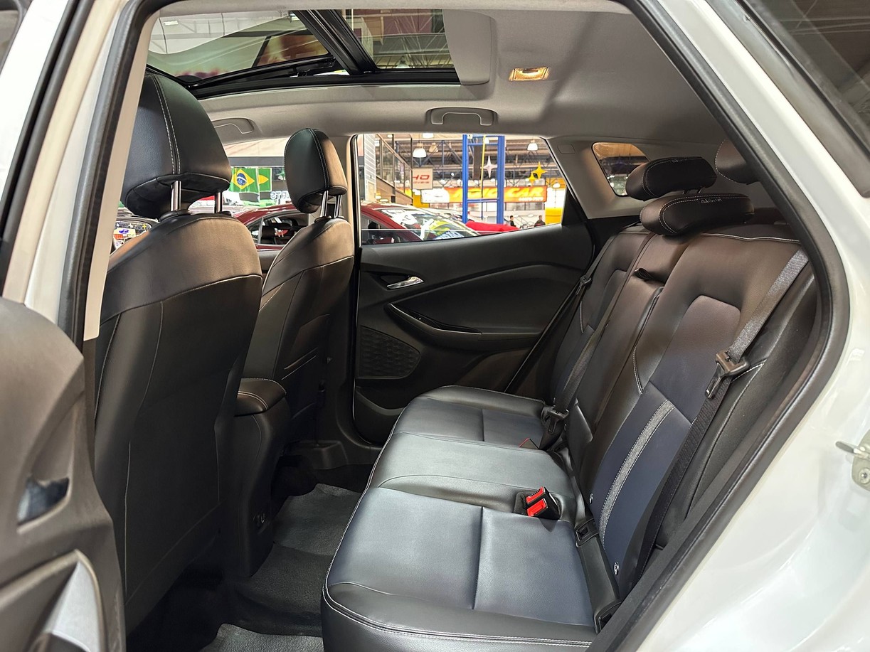 CHEVROLET TRACKER