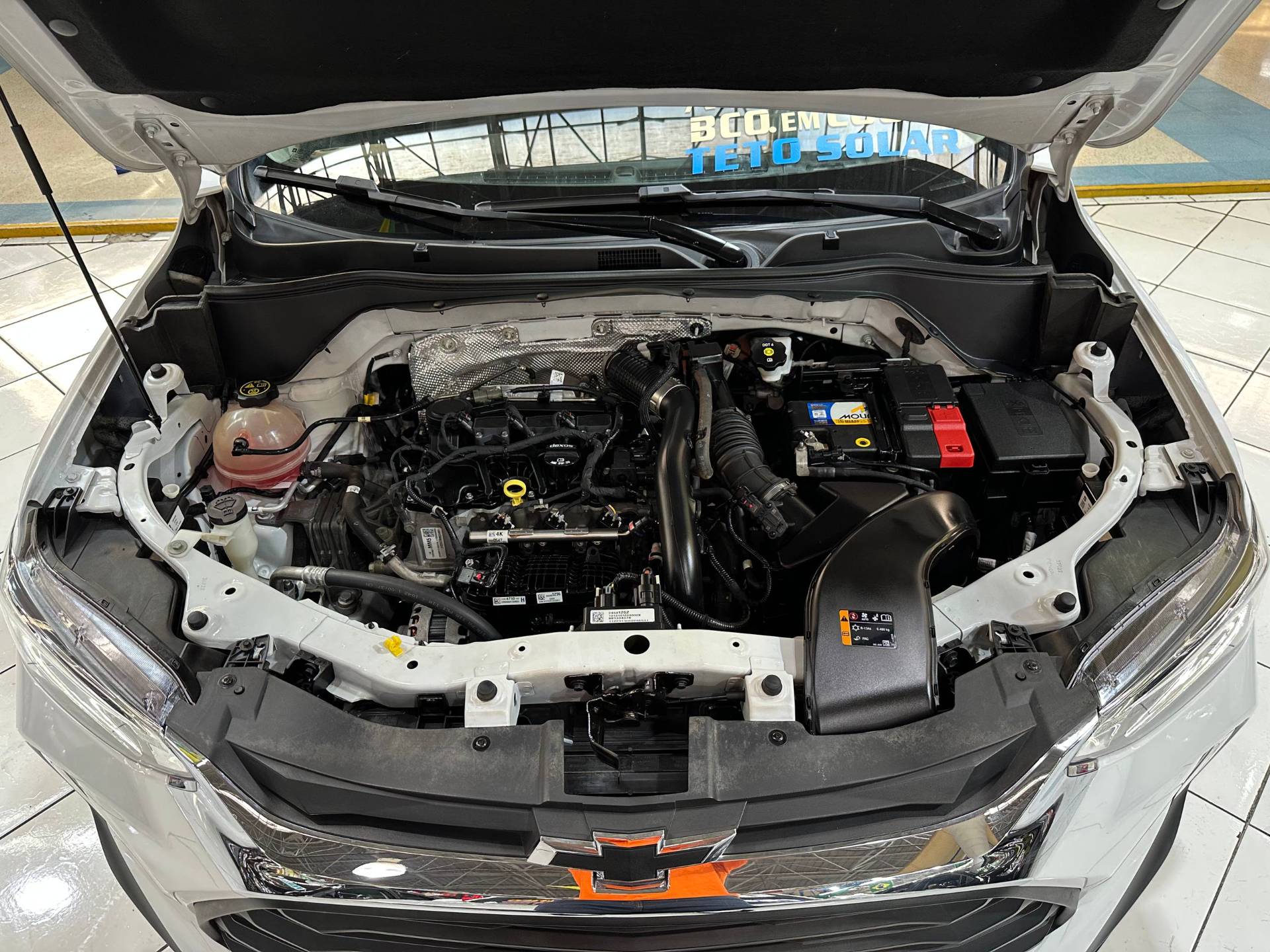 CHEVROLET TRACKER