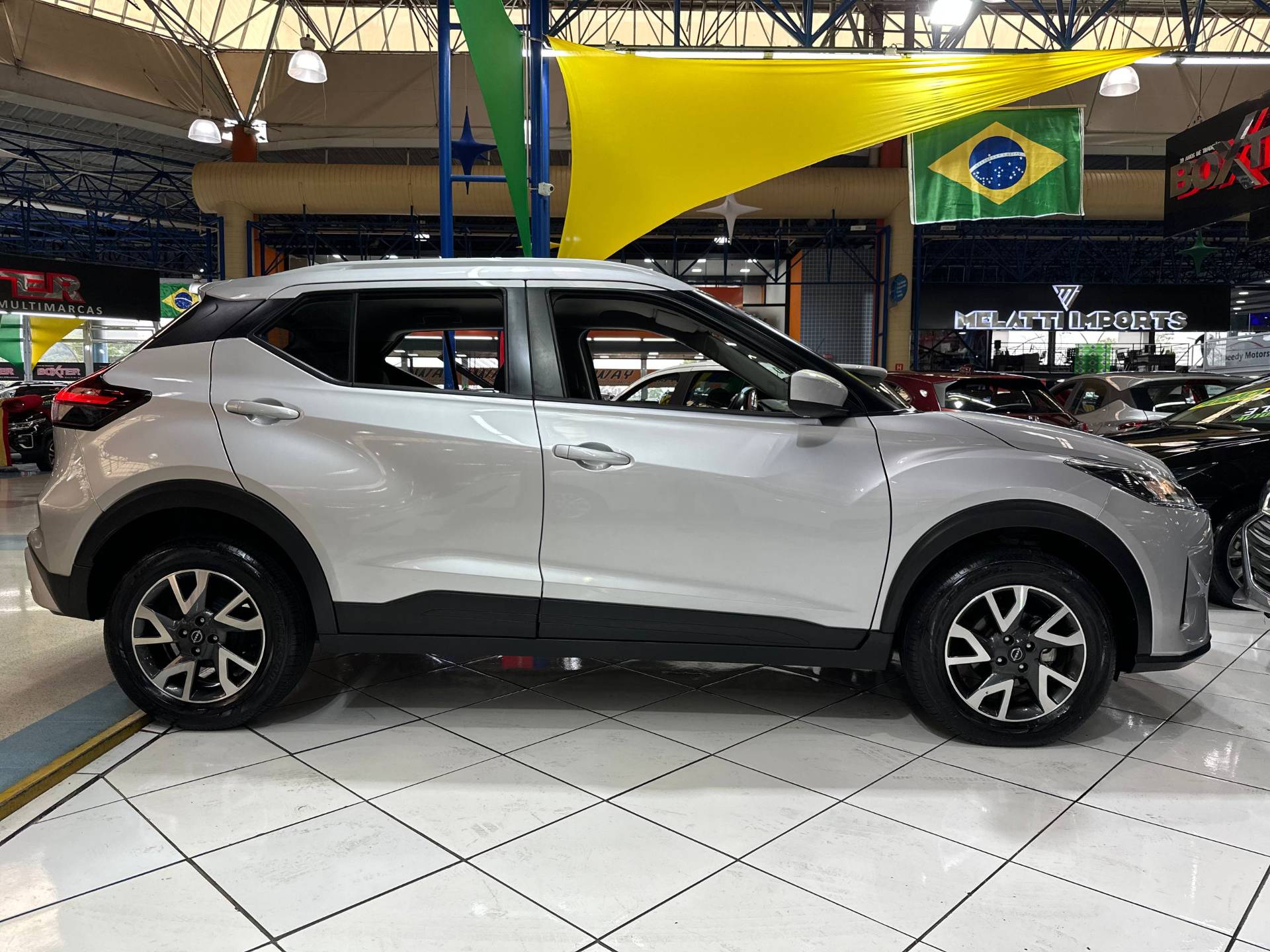 NISSAN KICKS