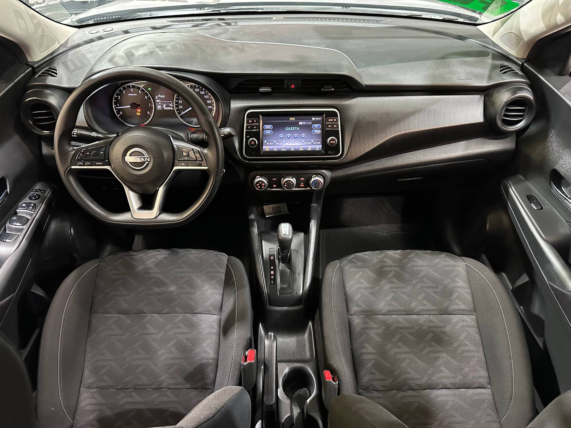NISSAN KICKS