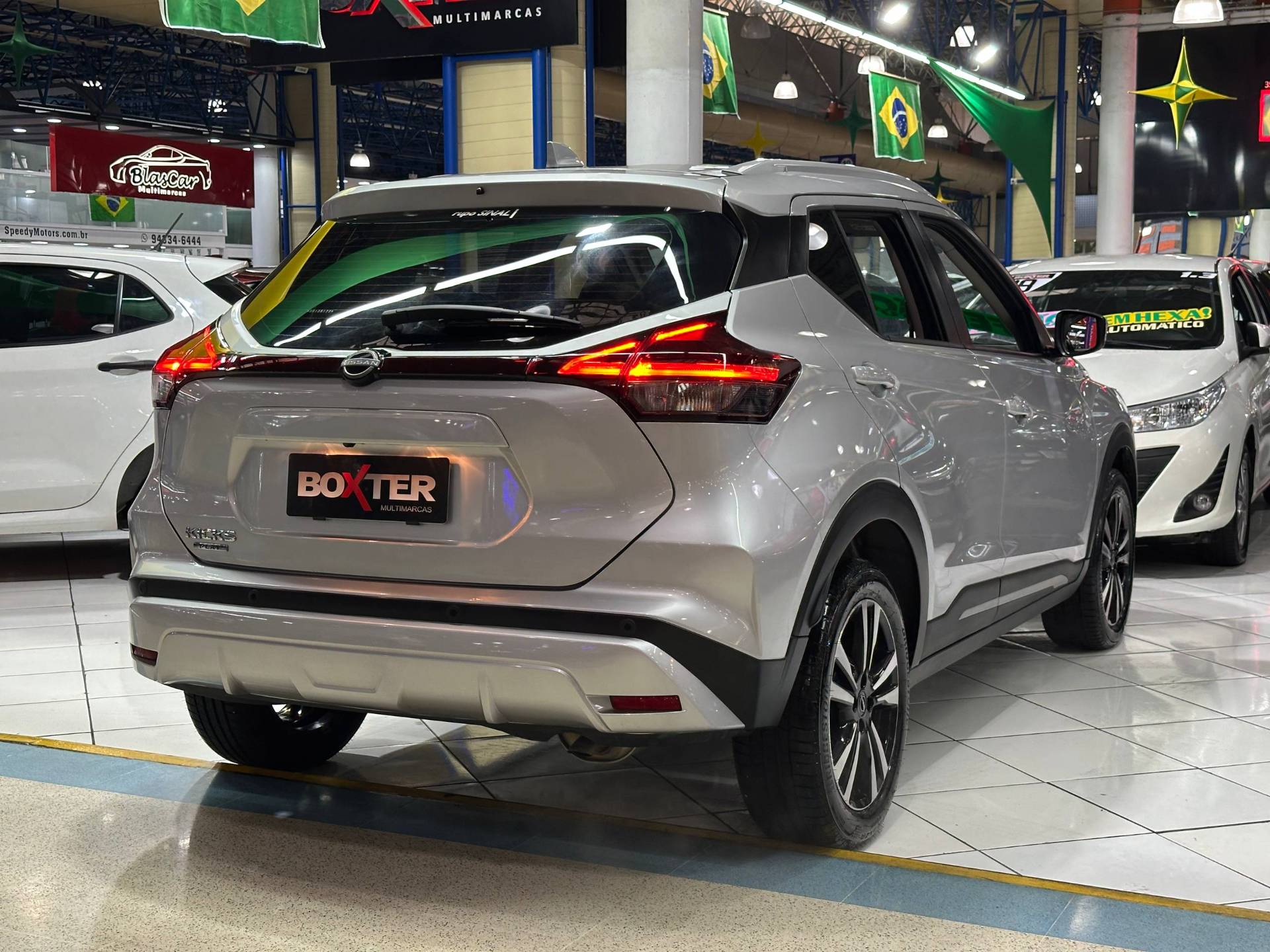 NISSAN KICKS PLAY