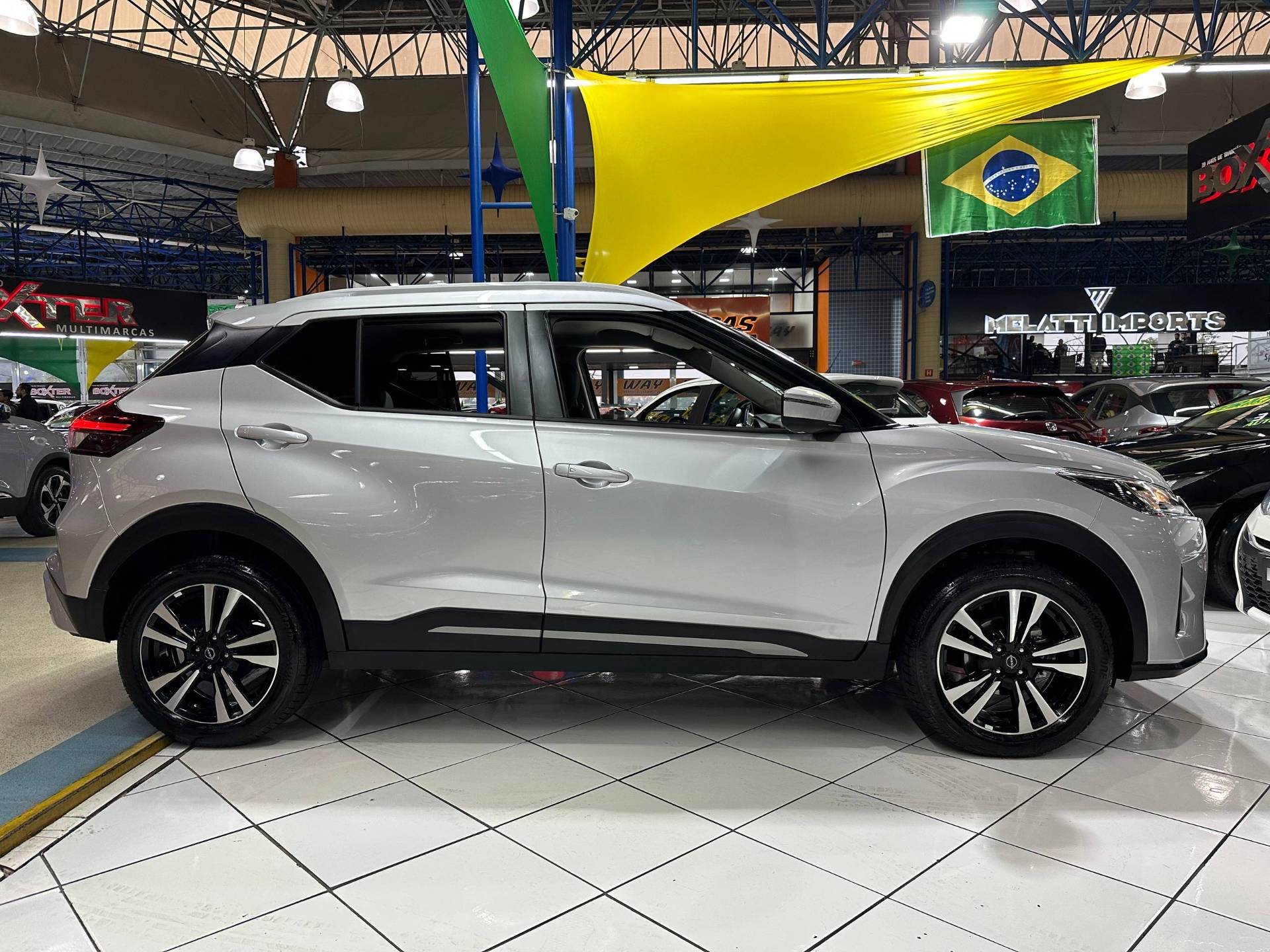 NISSAN KICKS PLAY