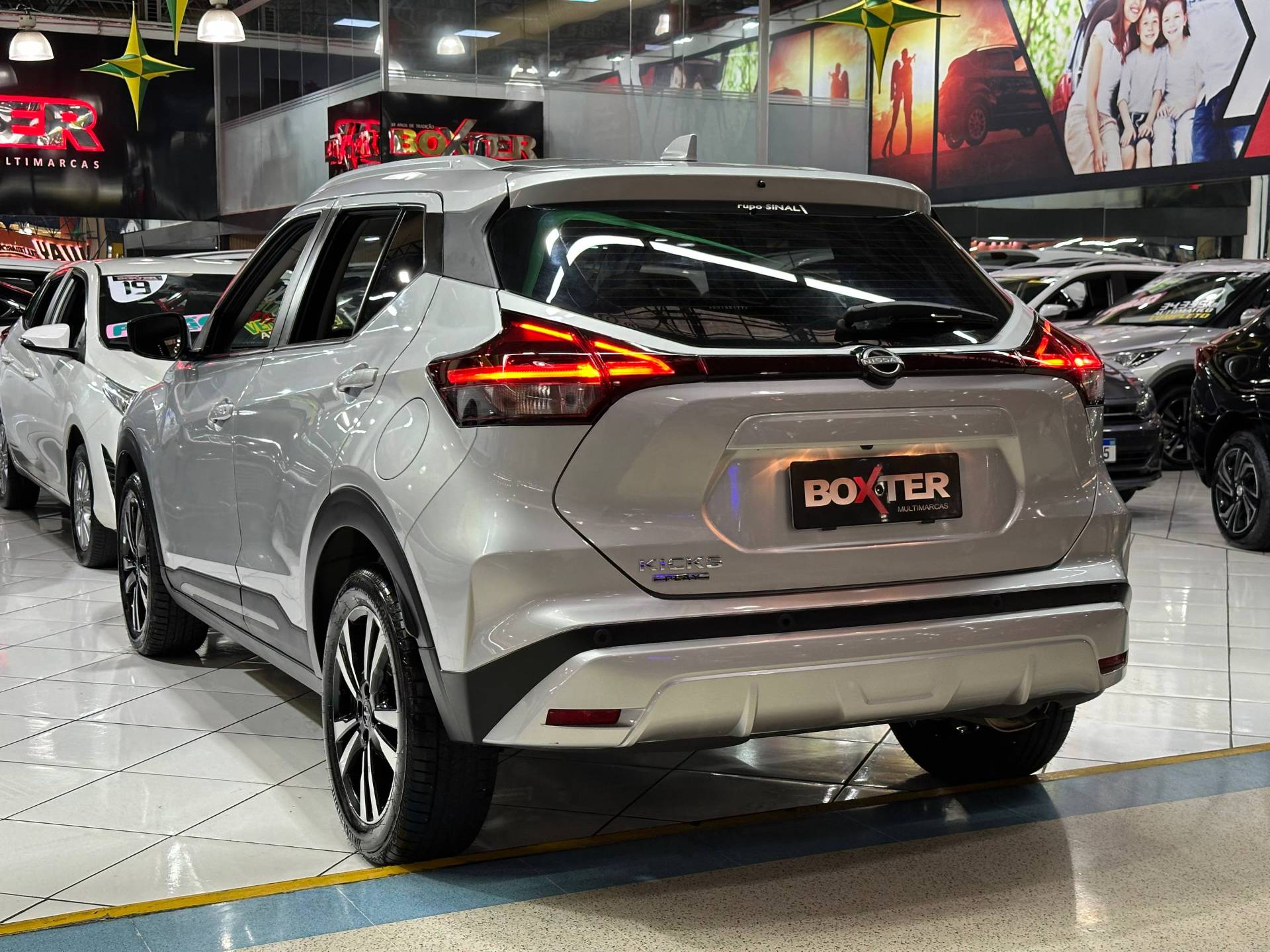 NISSAN KICKS PLAY
