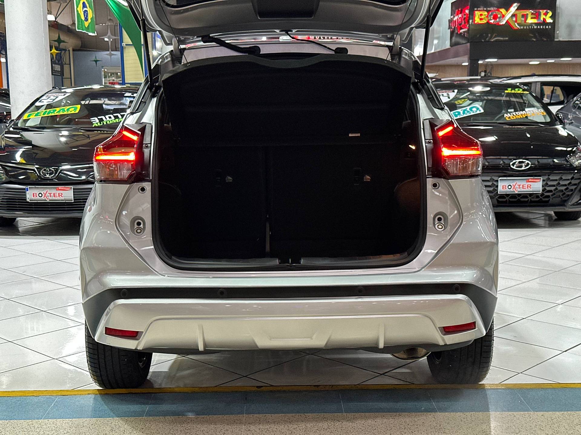 NISSAN KICKS PLAY