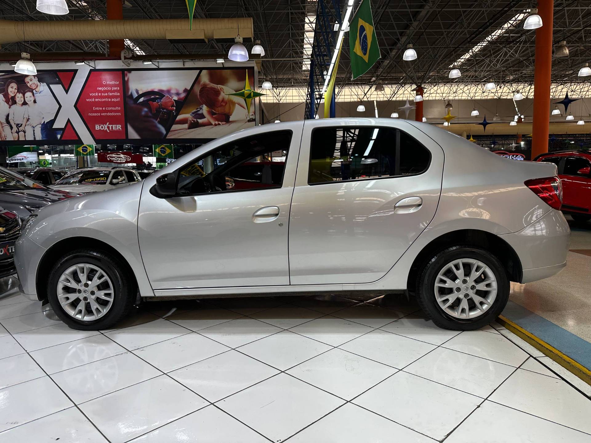 RENAULT LOGAN