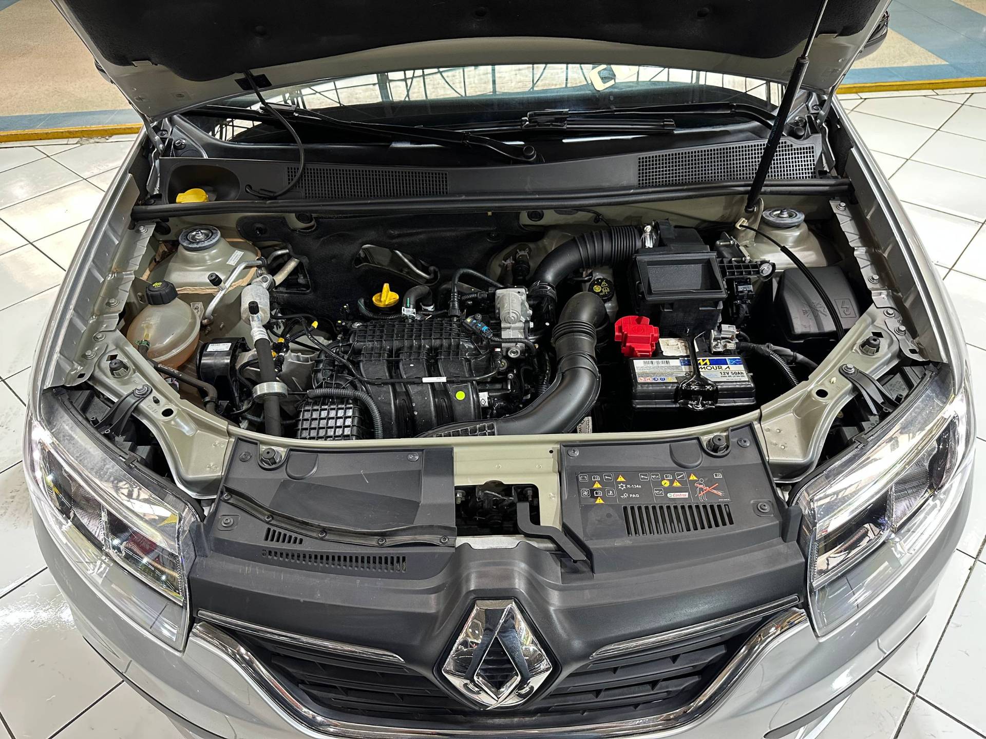 RENAULT LOGAN