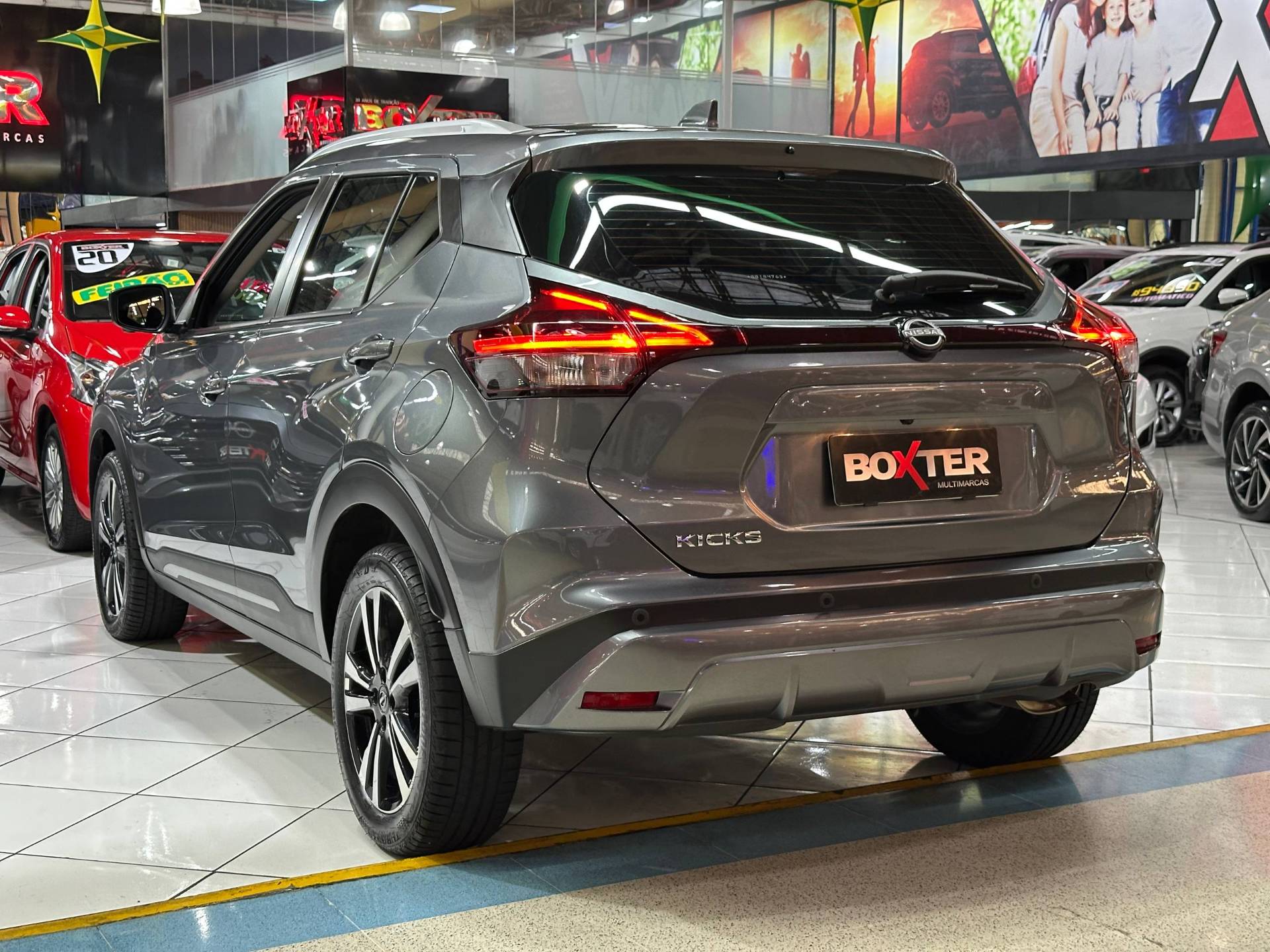 NISSAN KICKS