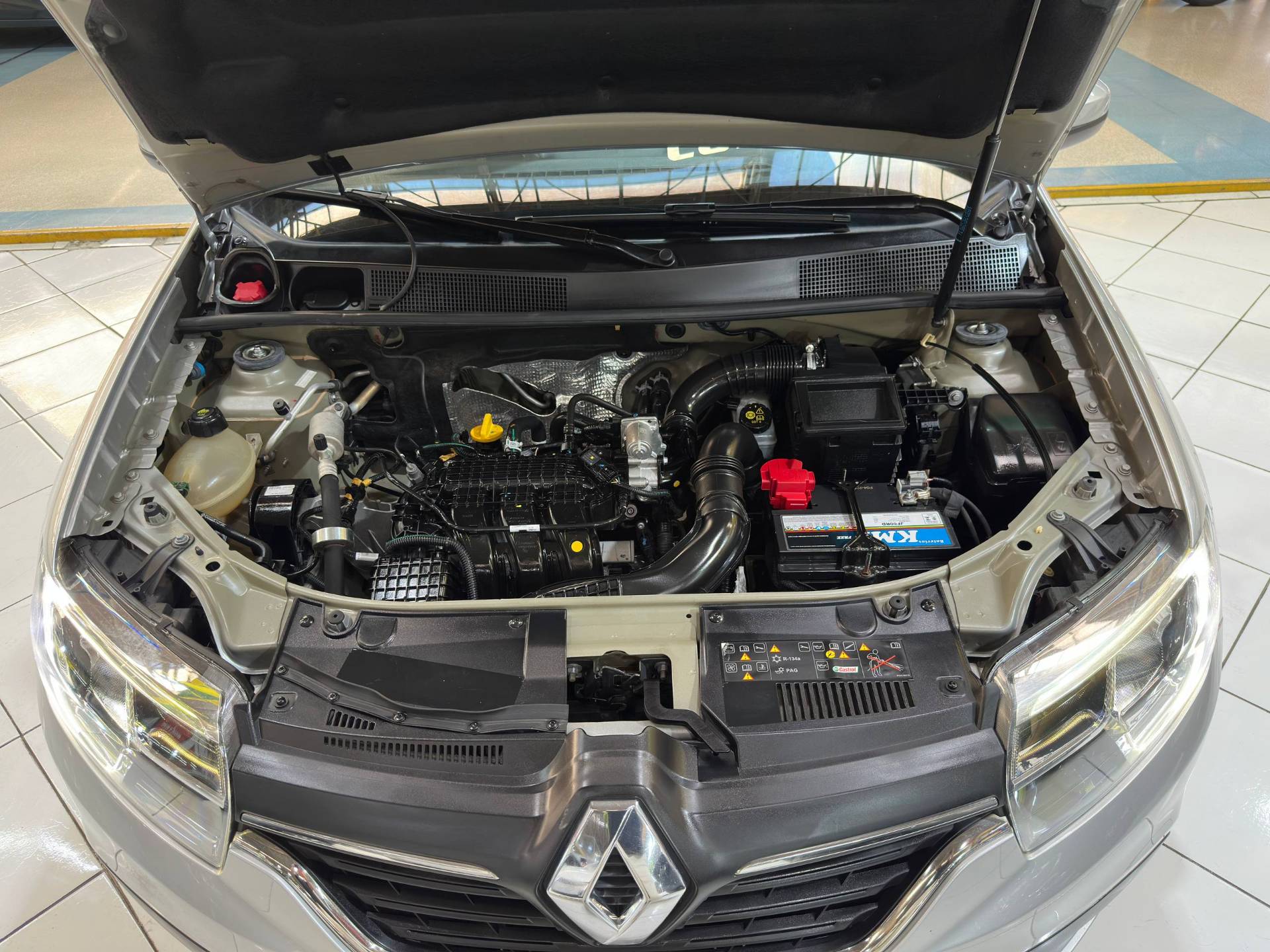 RENAULT LOGAN