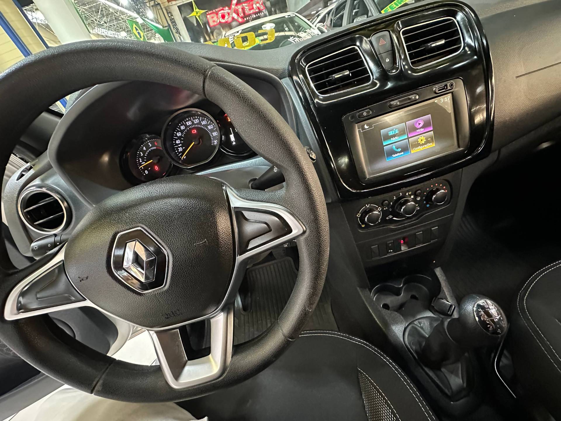 RENAULT LOGAN
