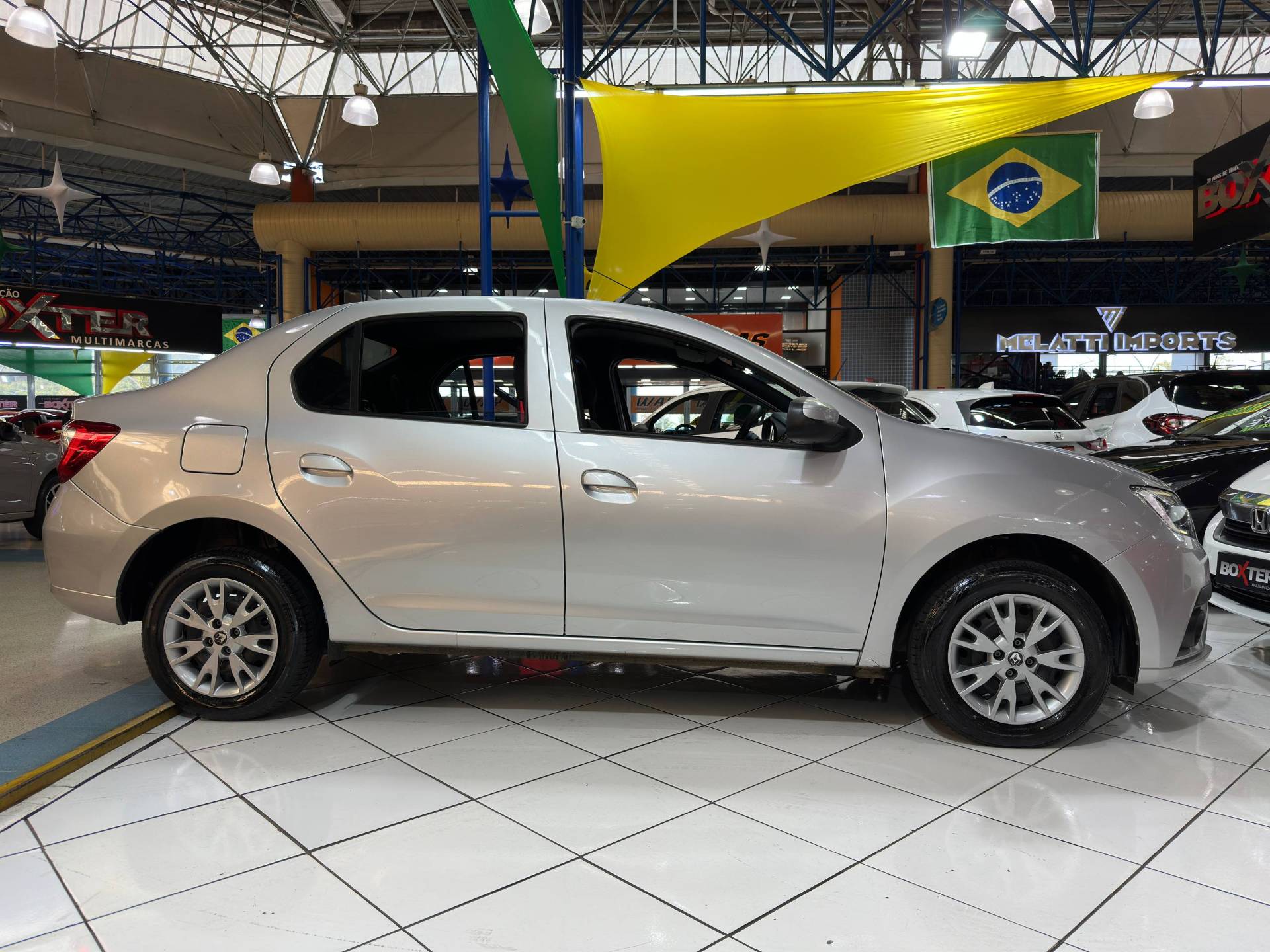RENAULT LOGAN