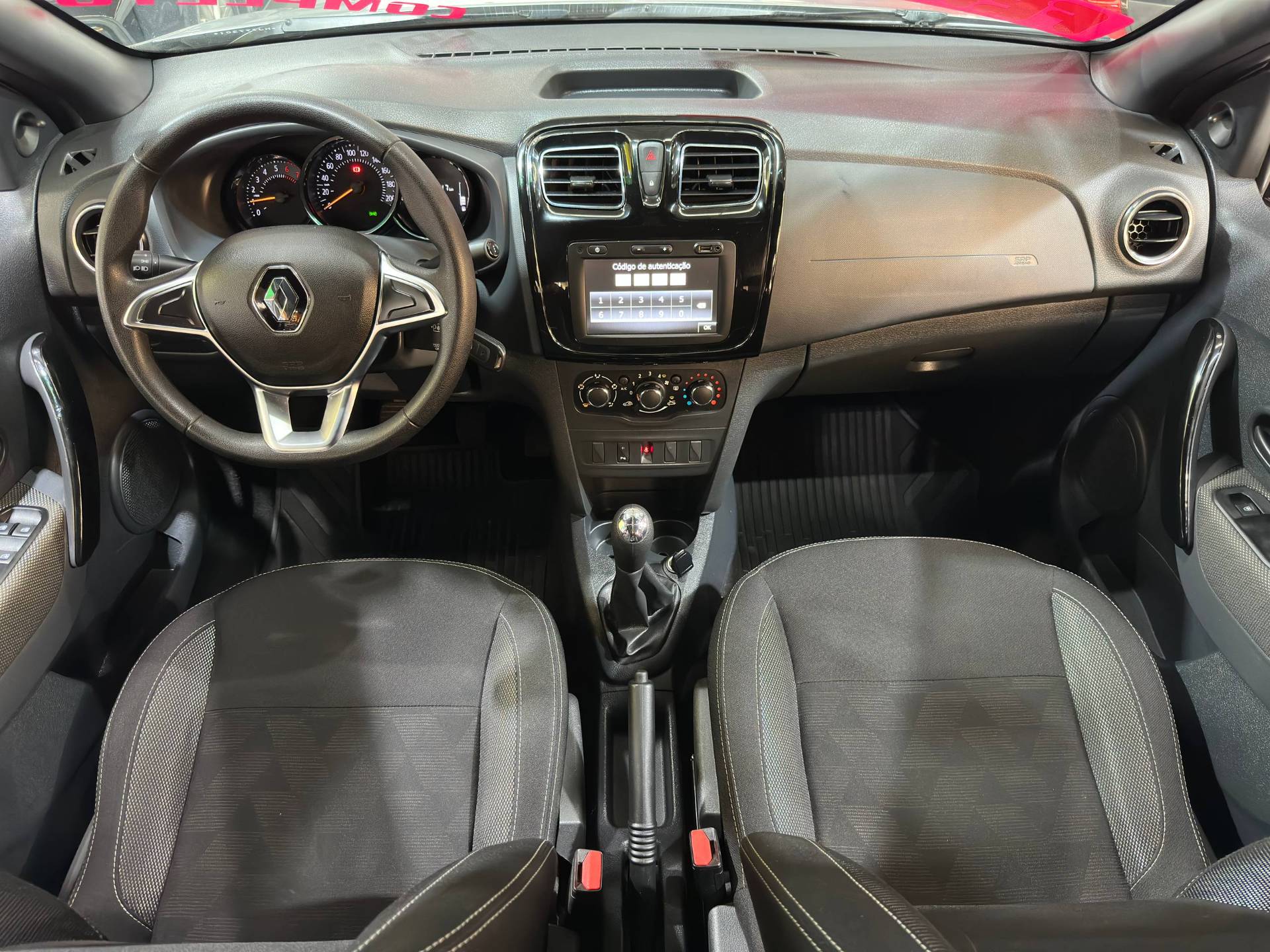 RENAULT LOGAN