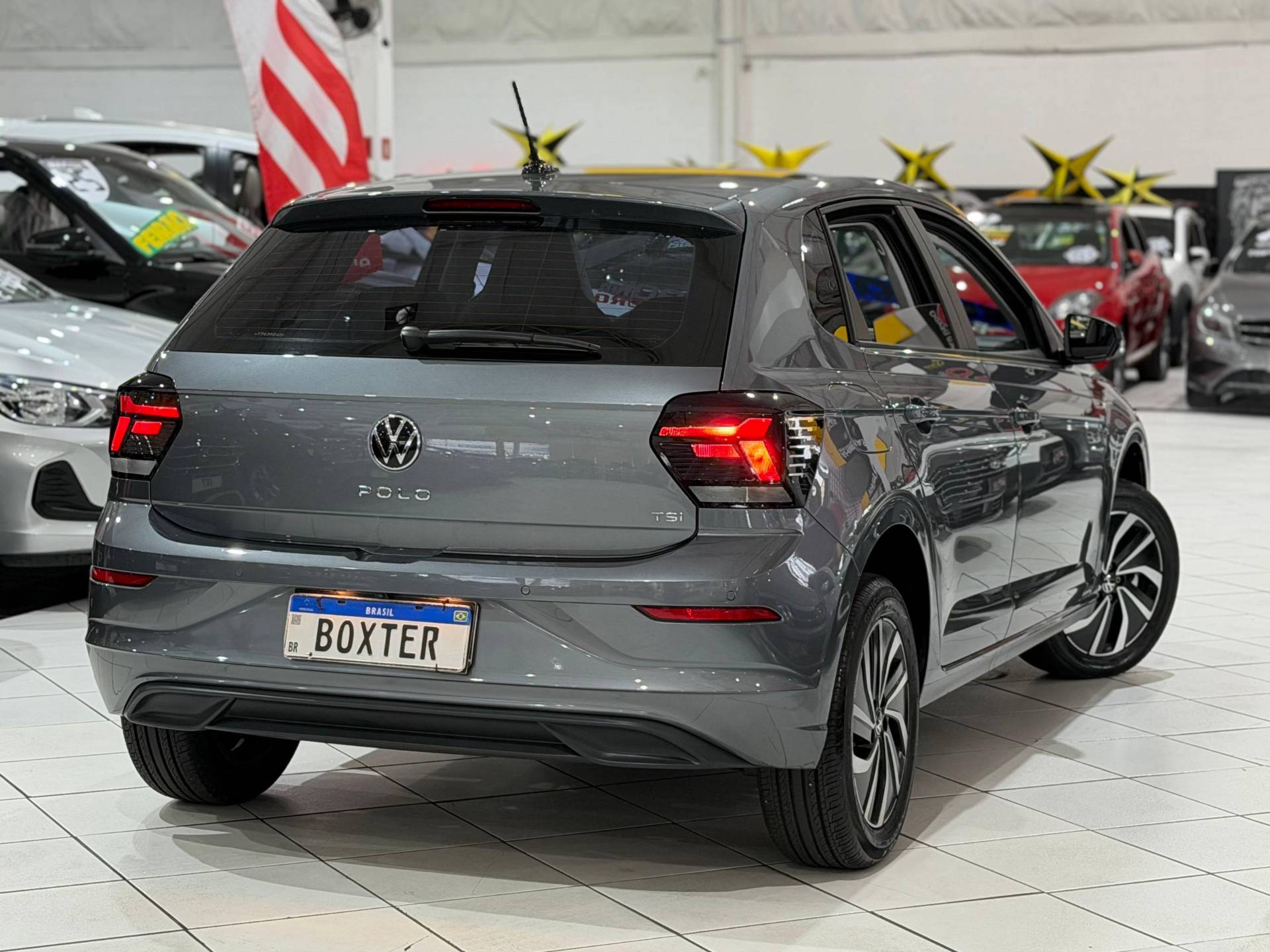 VOLKSWAGEN POLO