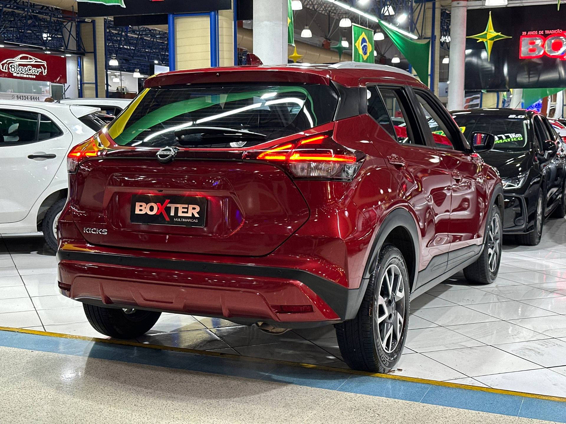 NISSAN KICKS