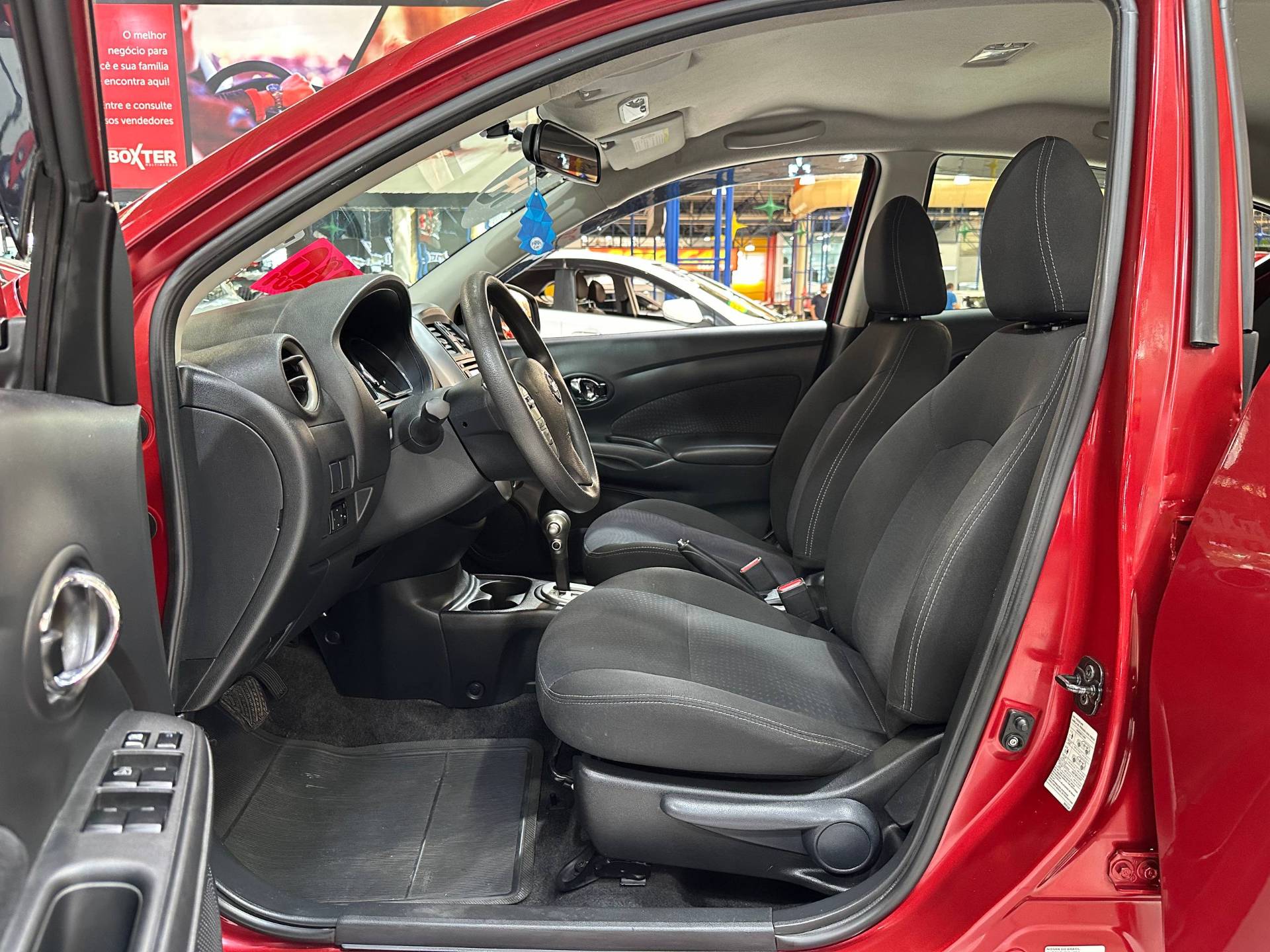 NISSAN VERSA