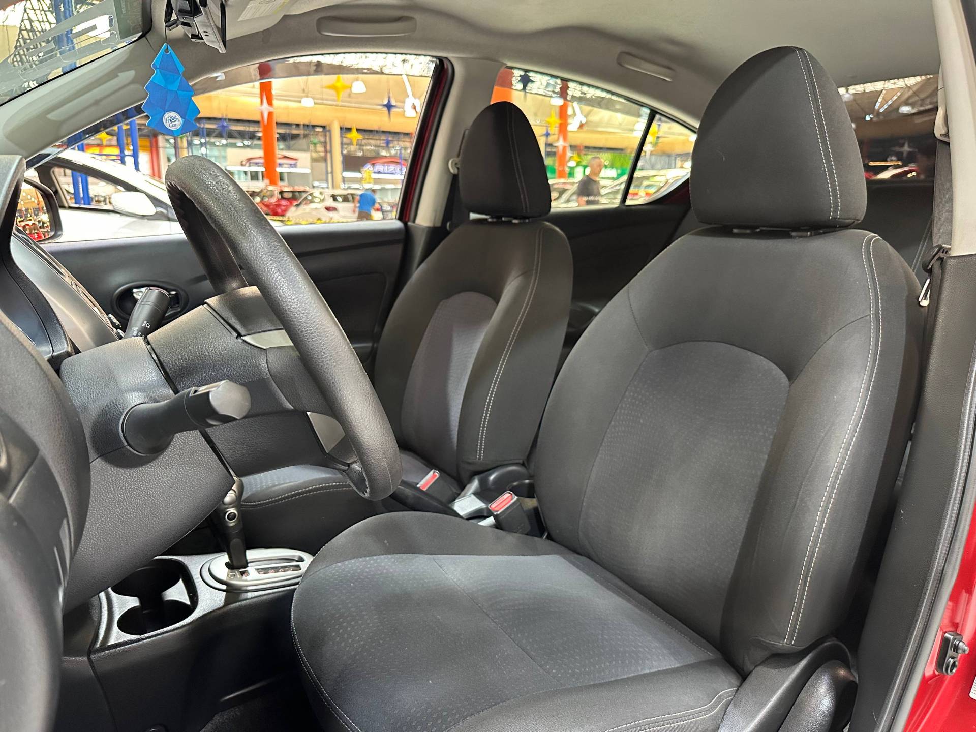NISSAN VERSA
