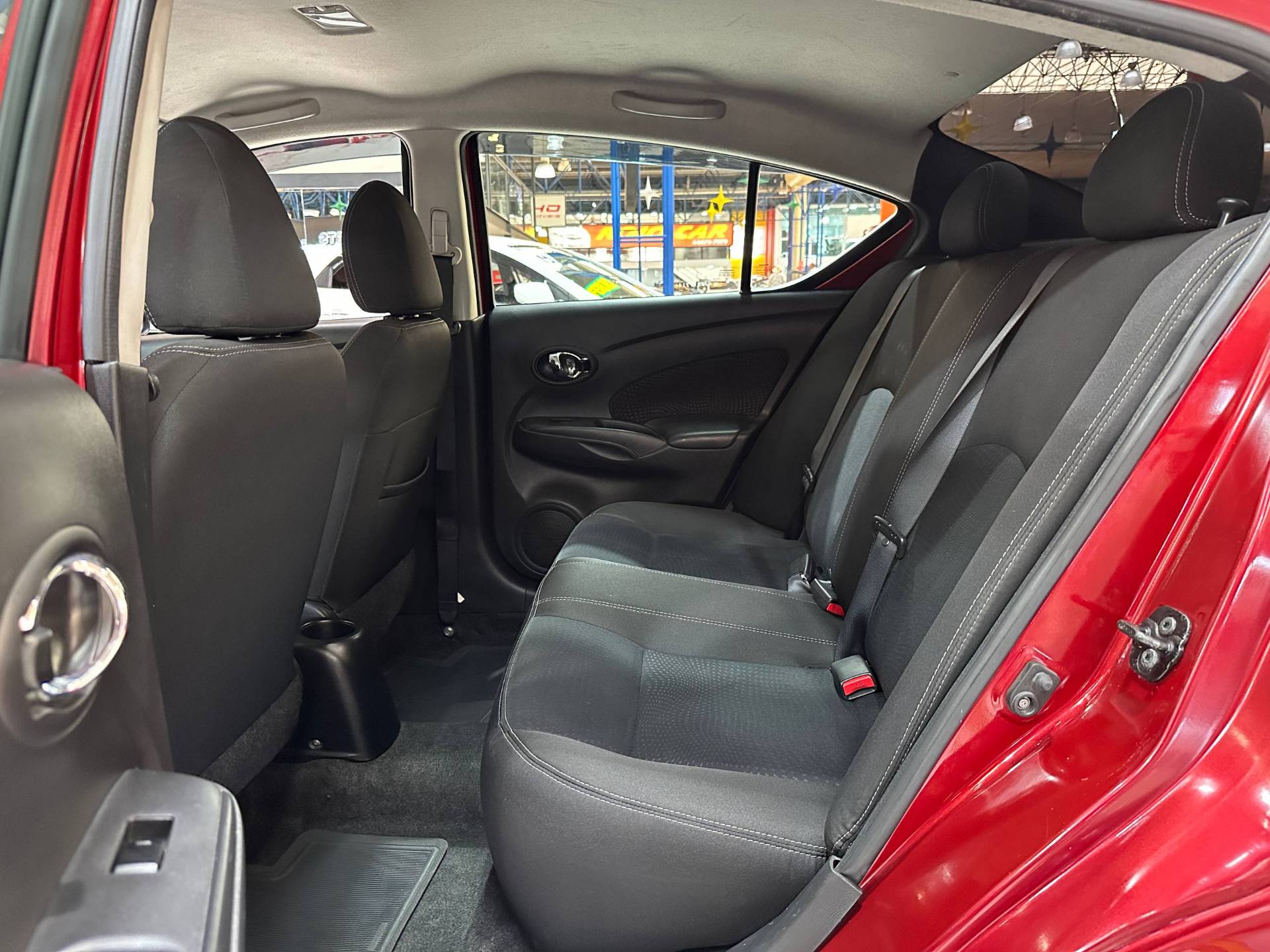NISSAN VERSA