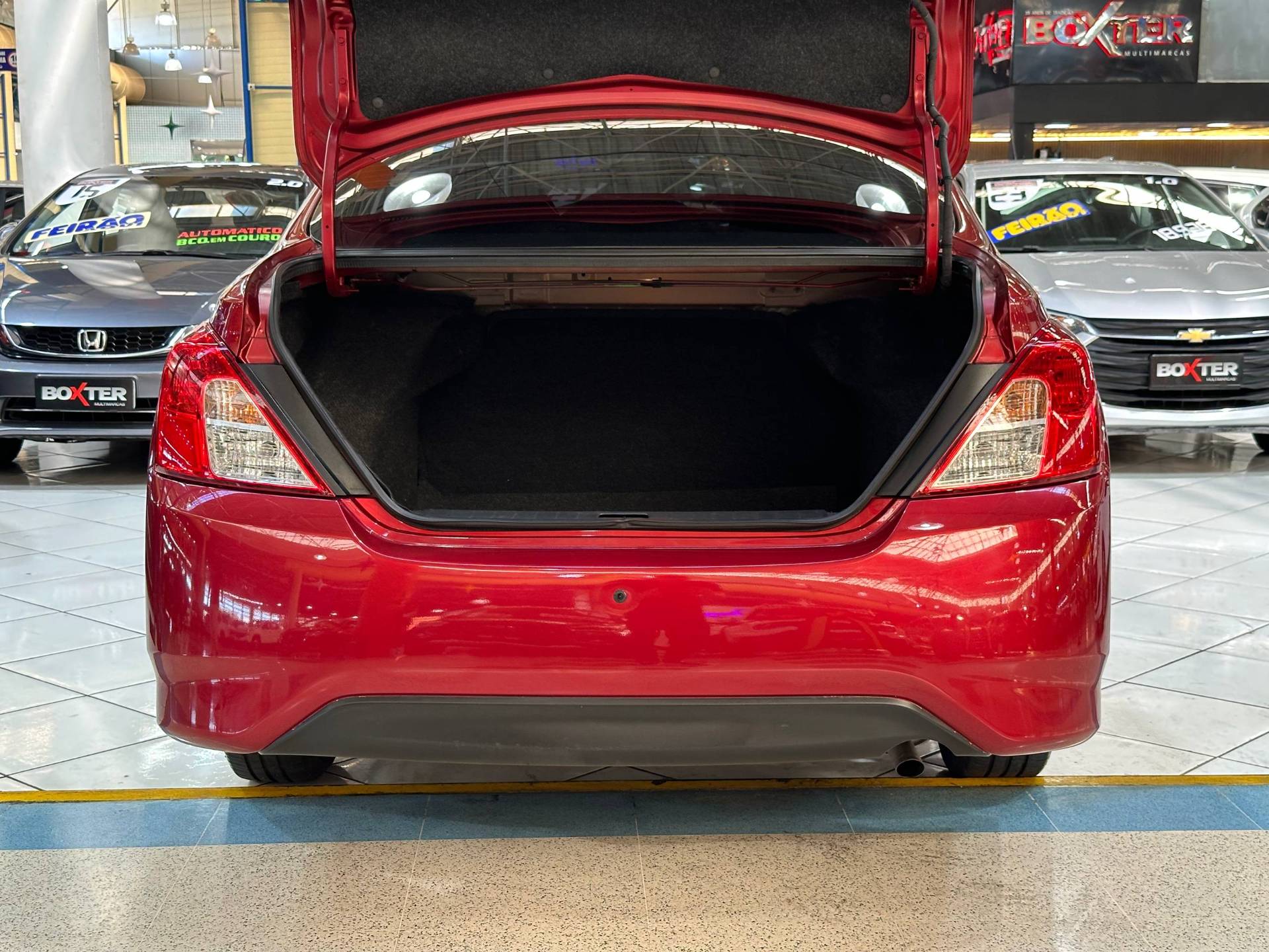 NISSAN VERSA