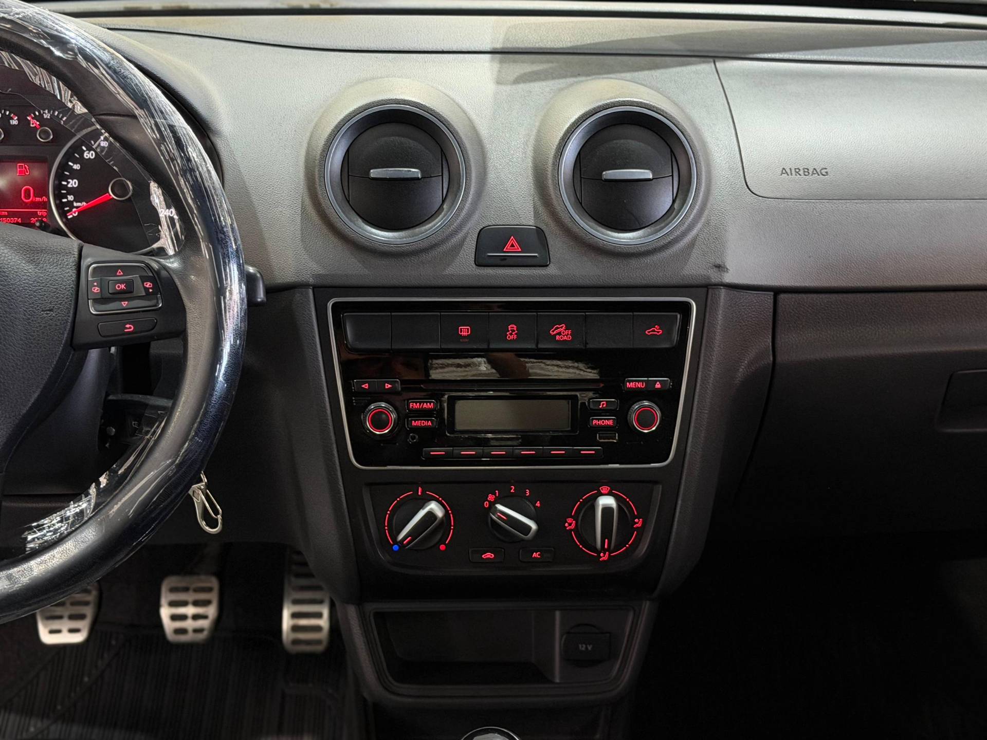 VOLKSWAGEN SAVEIRO