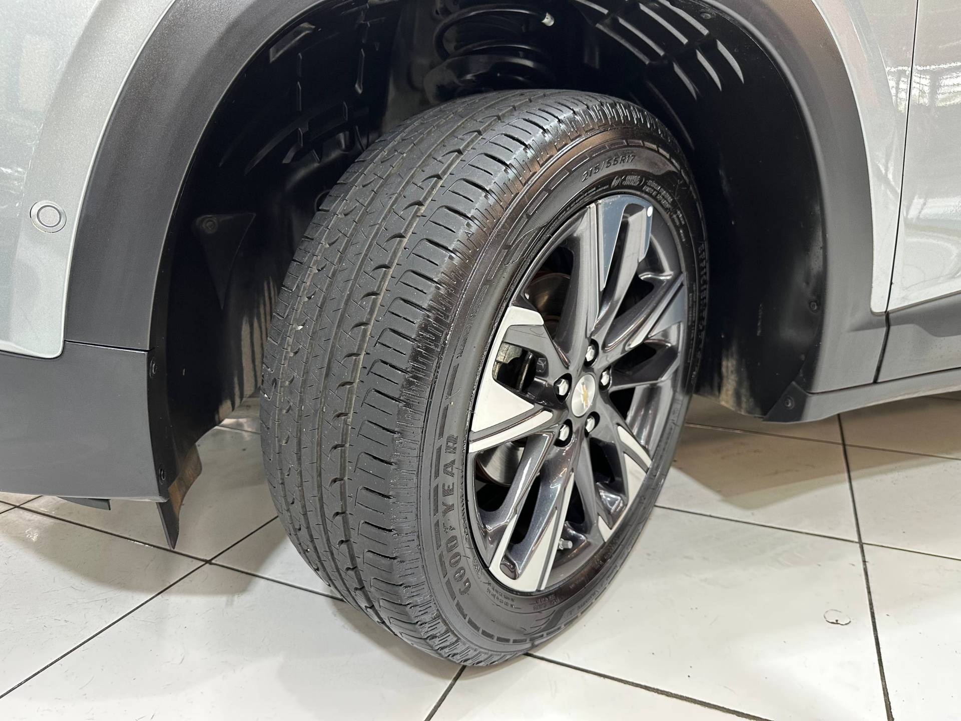 CHEVROLET TRACKER