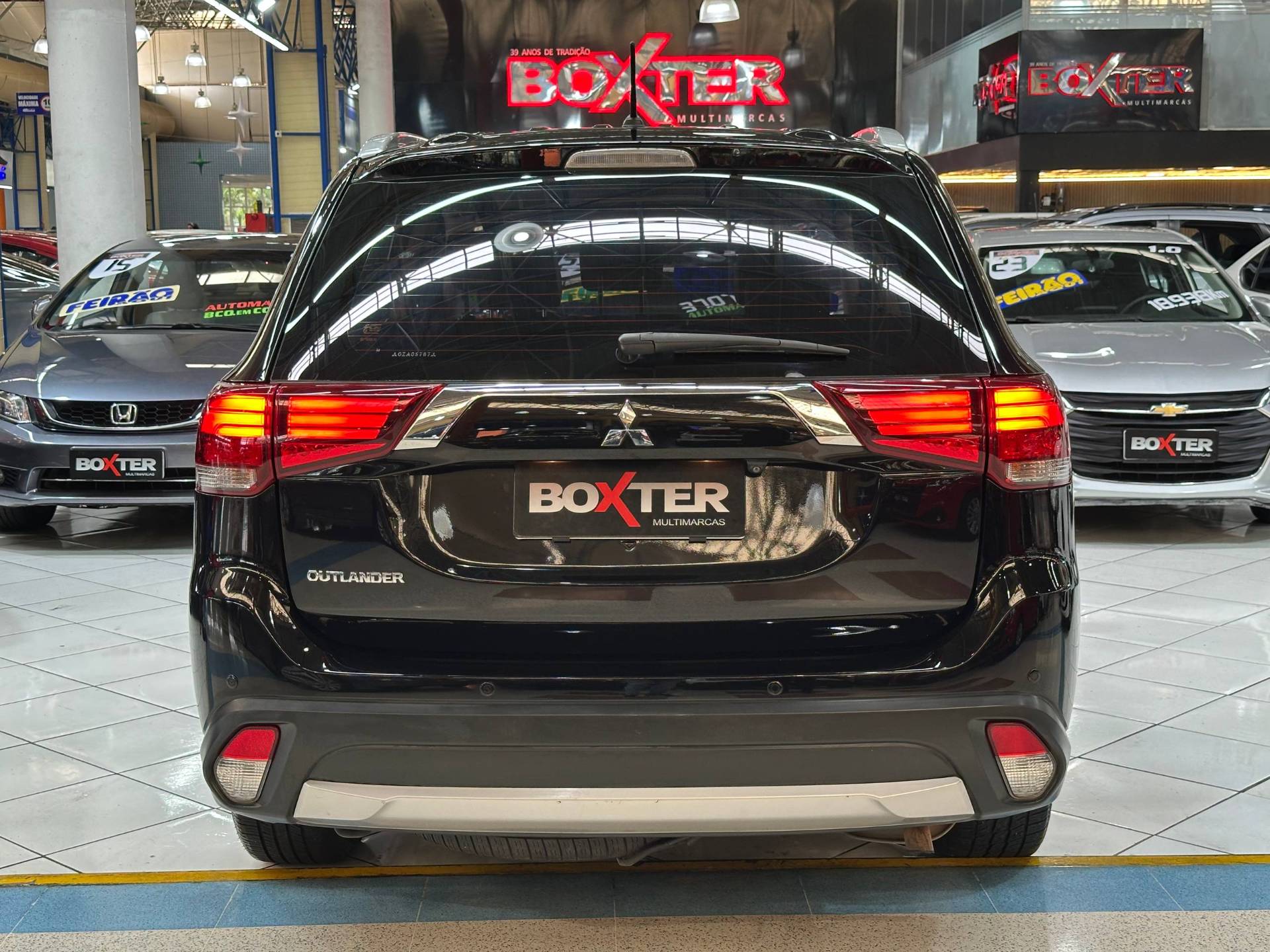 MITSUBISHI OUTLANDER