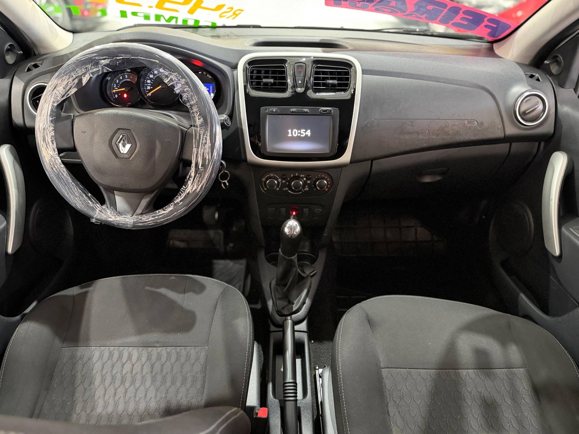 RENAULT SANDERO