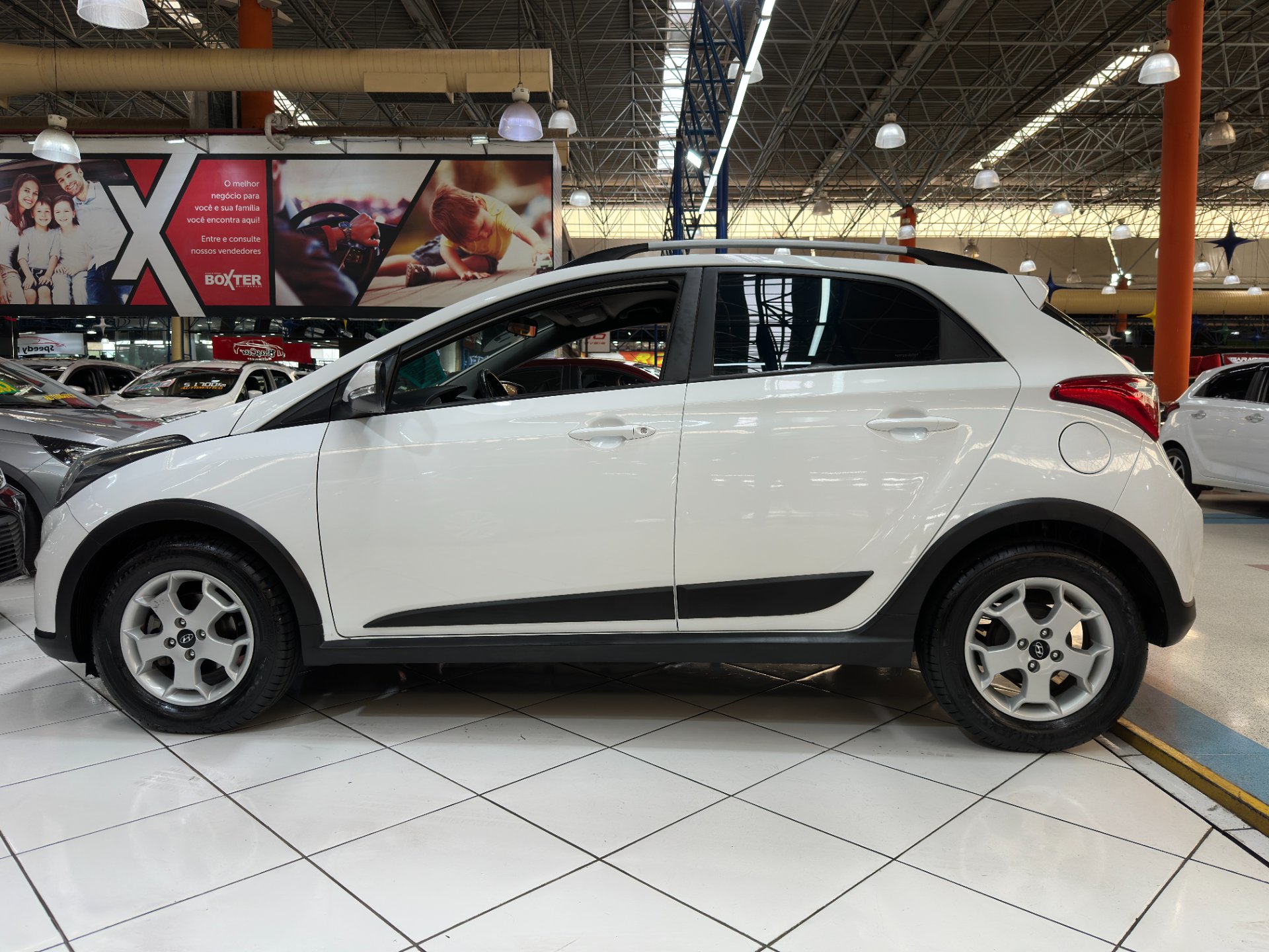 HYUNDAI HB20X
