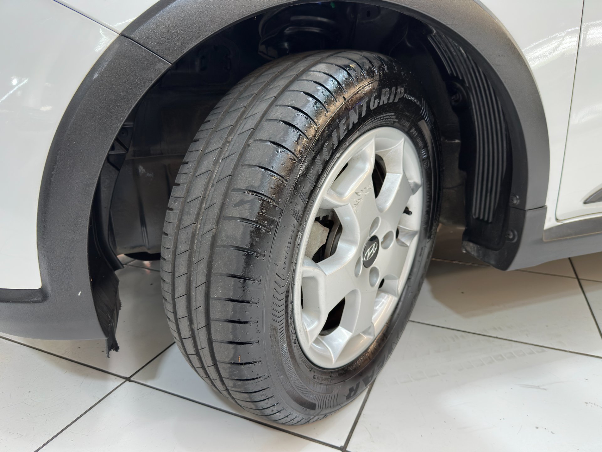HYUNDAI HB20X