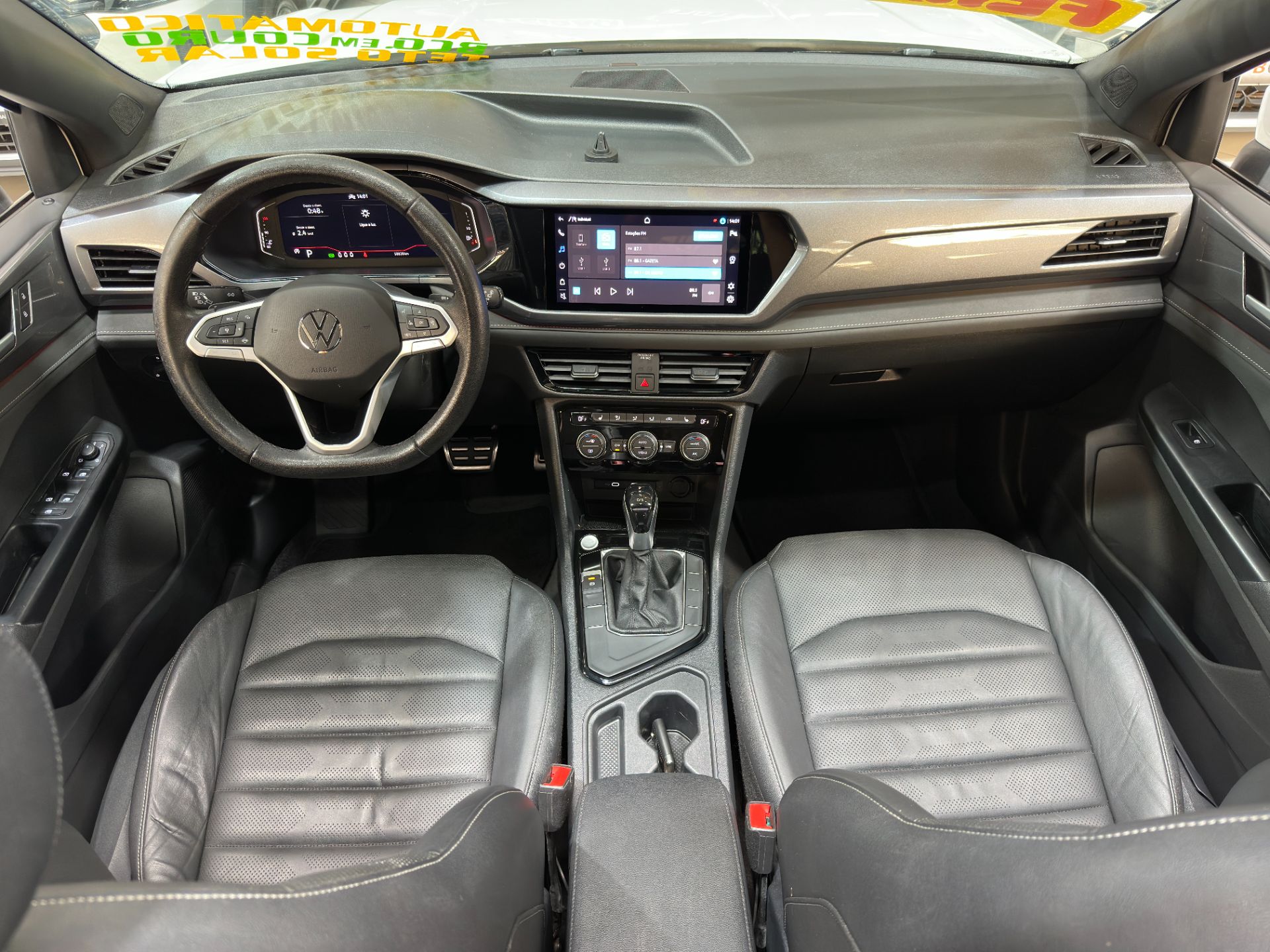 VOLKSWAGEN TAOS