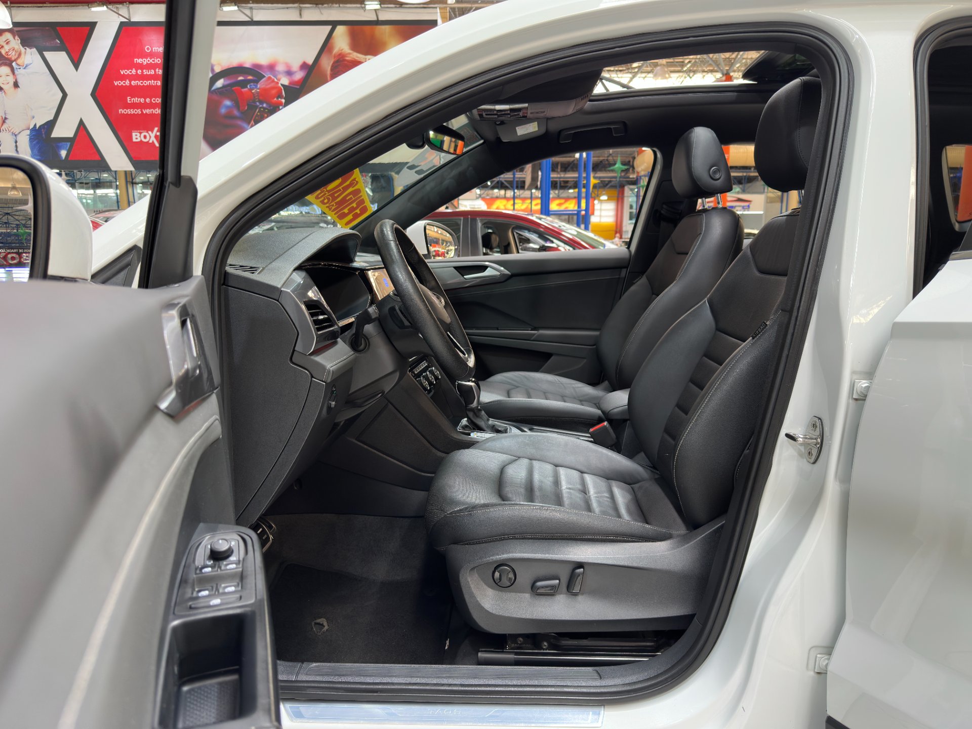 VOLKSWAGEN TAOS