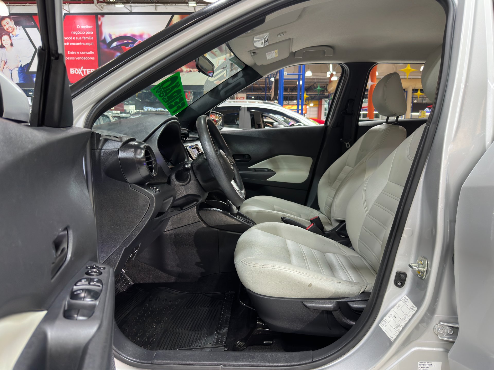 NISSAN KICKS