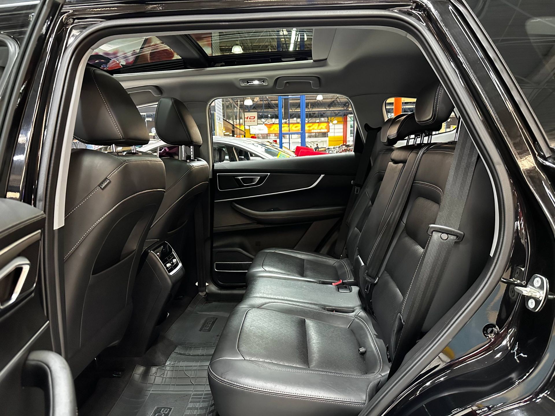 CHERY TIGGO 8