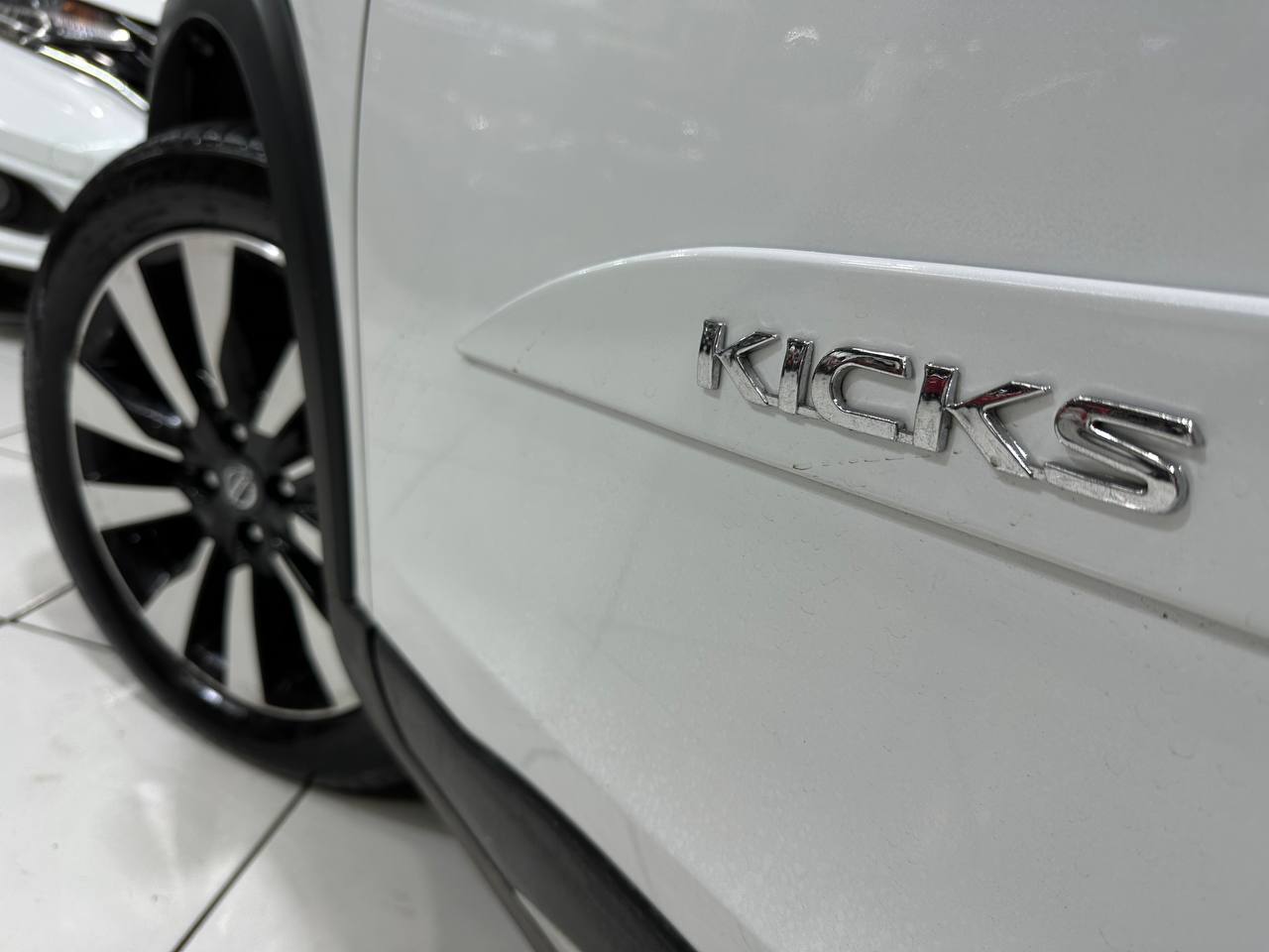 NISSAN KICKS
