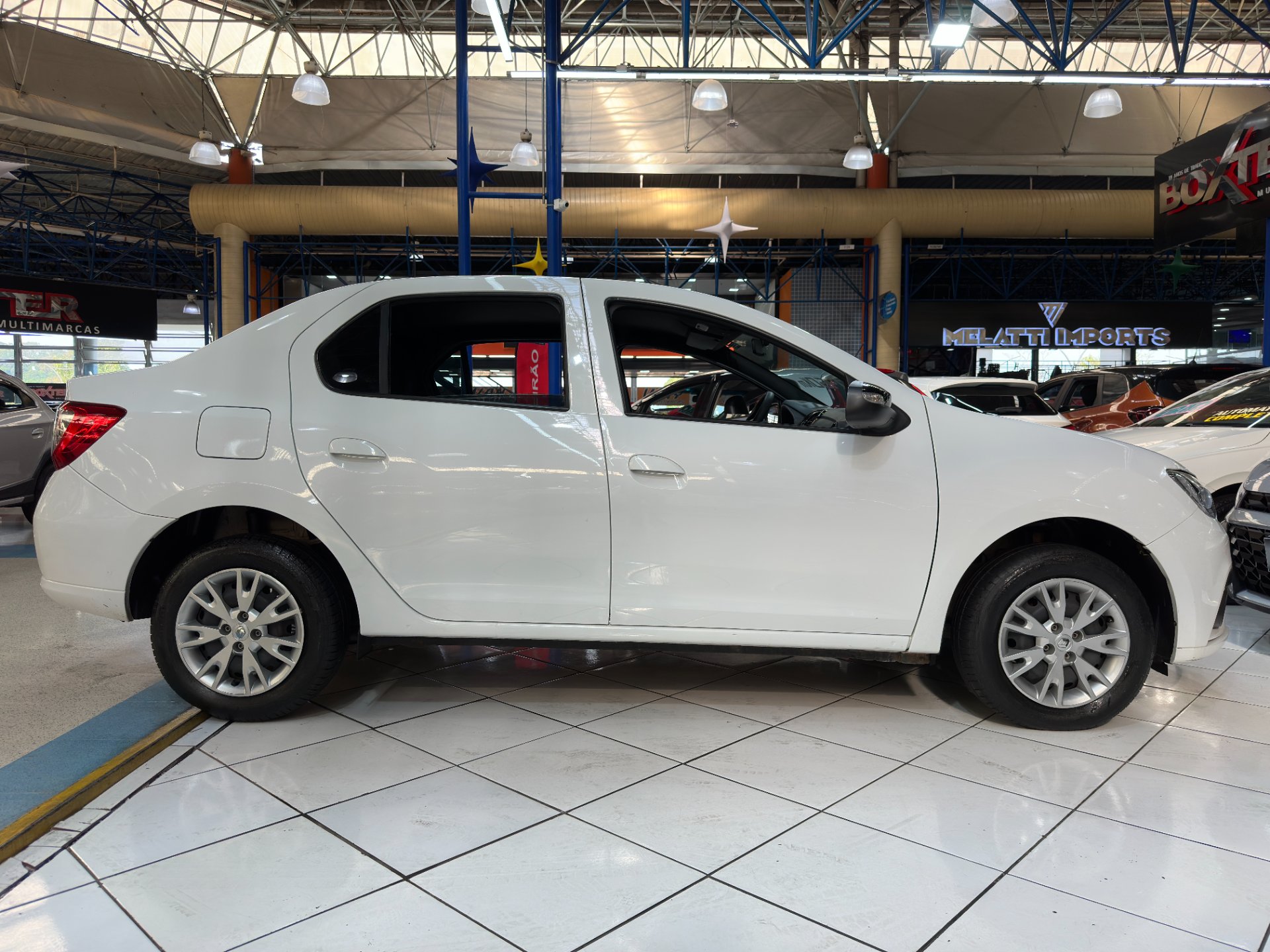 RENAULT LOGAN