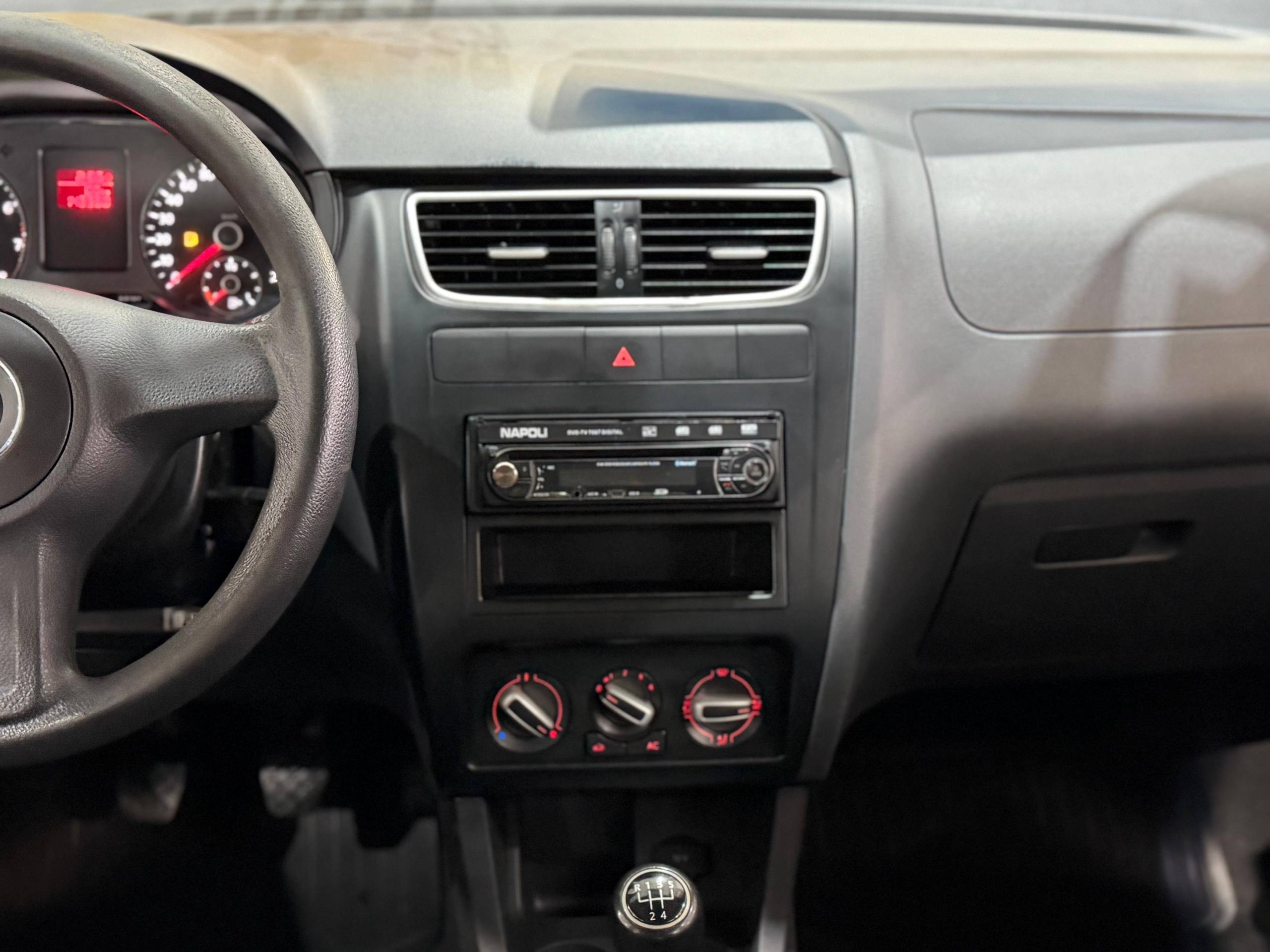 VOLKSWAGEN FOX