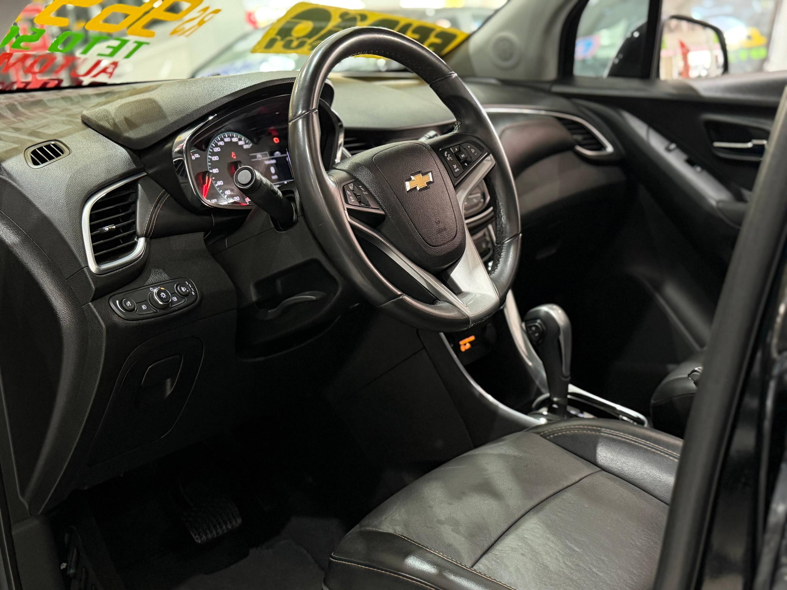 CHEVROLET TRACKER