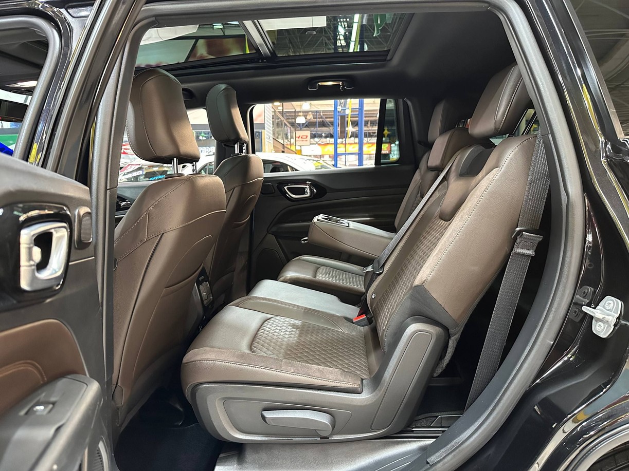 JEEP COMMANDER