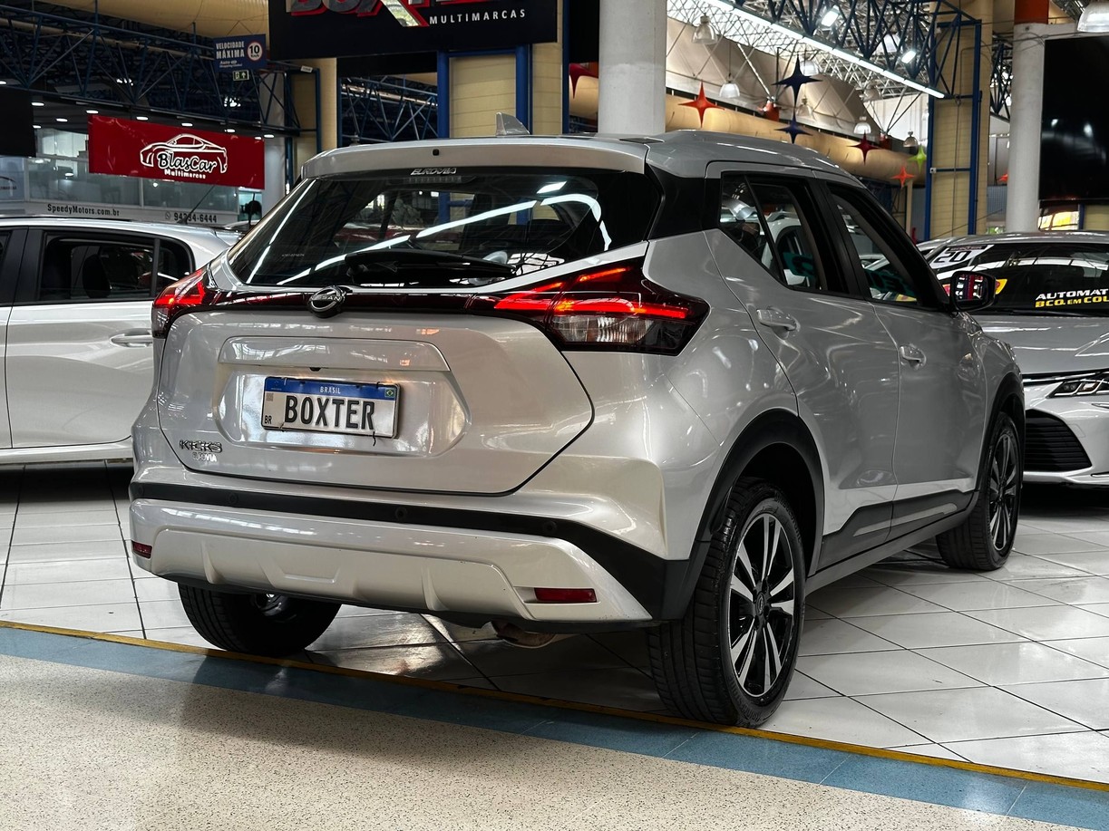 NISSAN KICKS