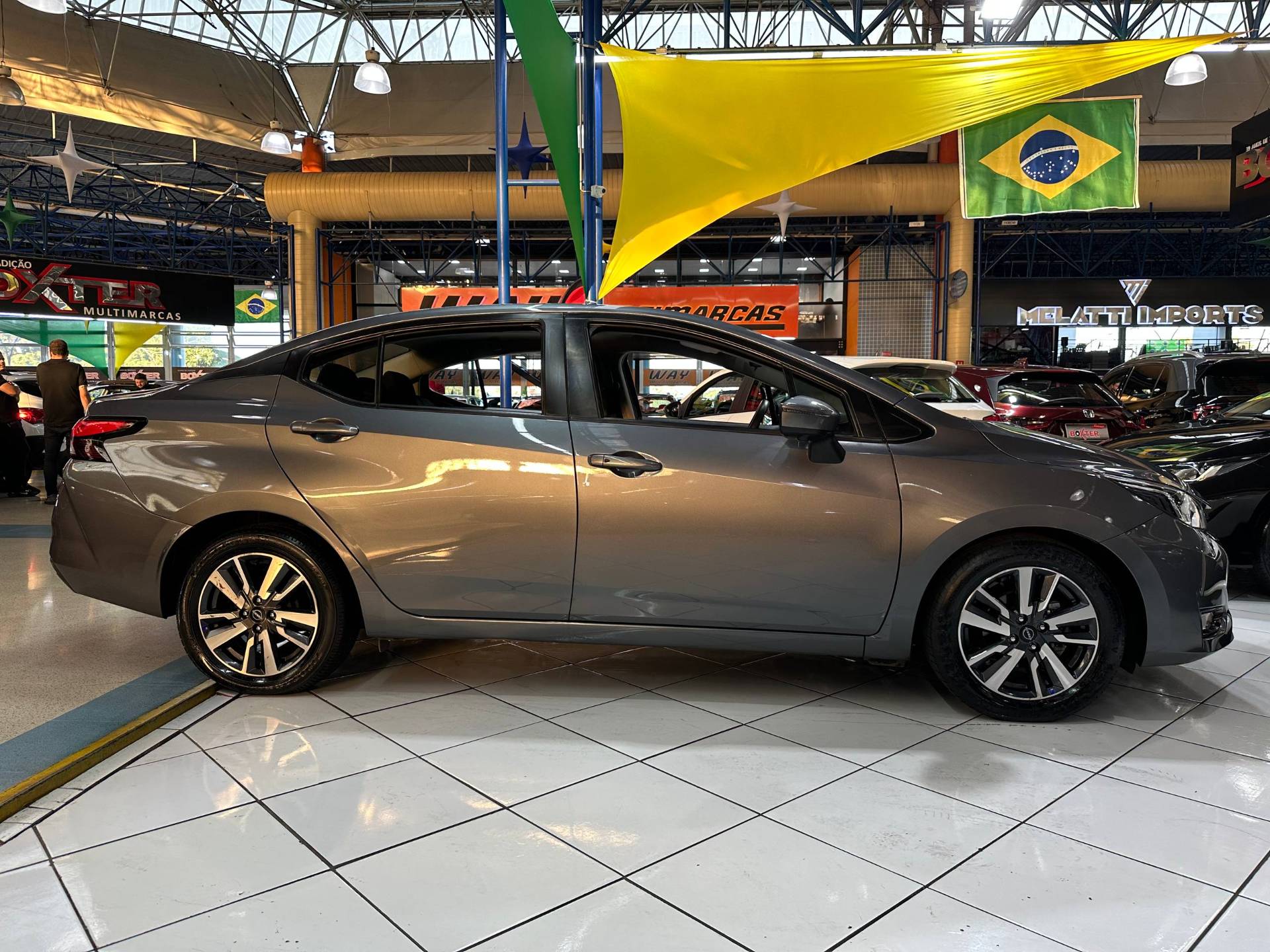 NISSAN VERSA