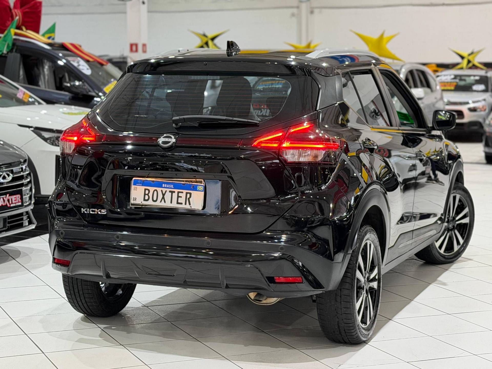 NISSAN KICKS
