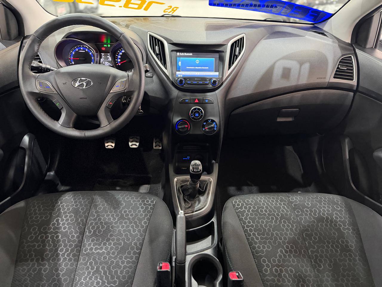 HYUNDAI HB20X