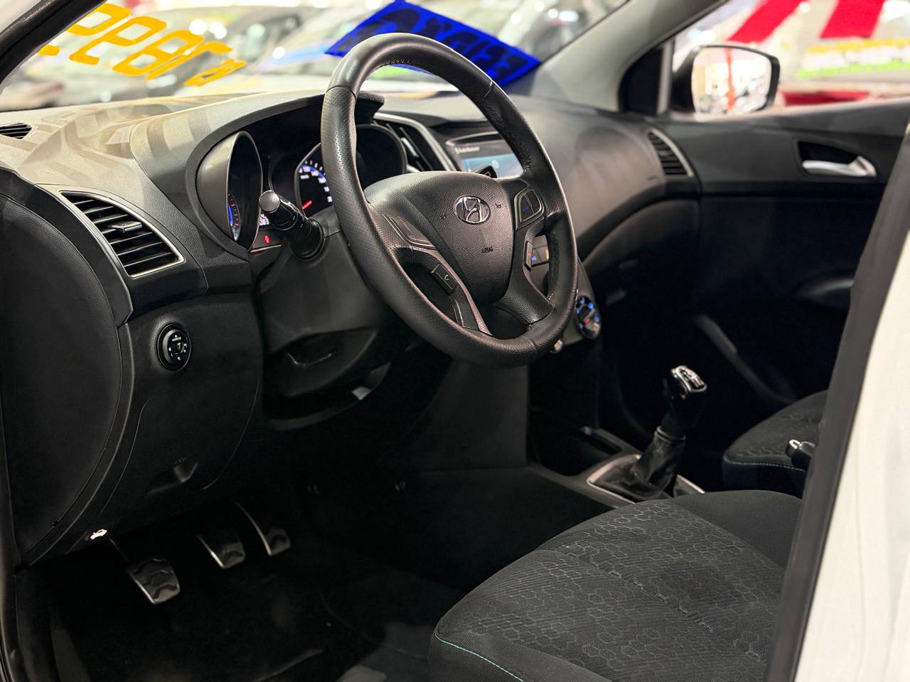 HYUNDAI HB20X