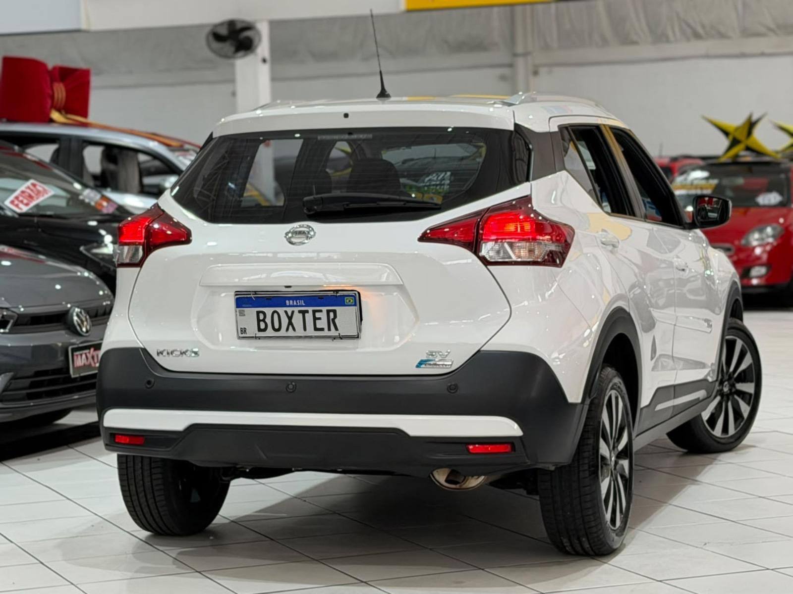NISSAN KICKS