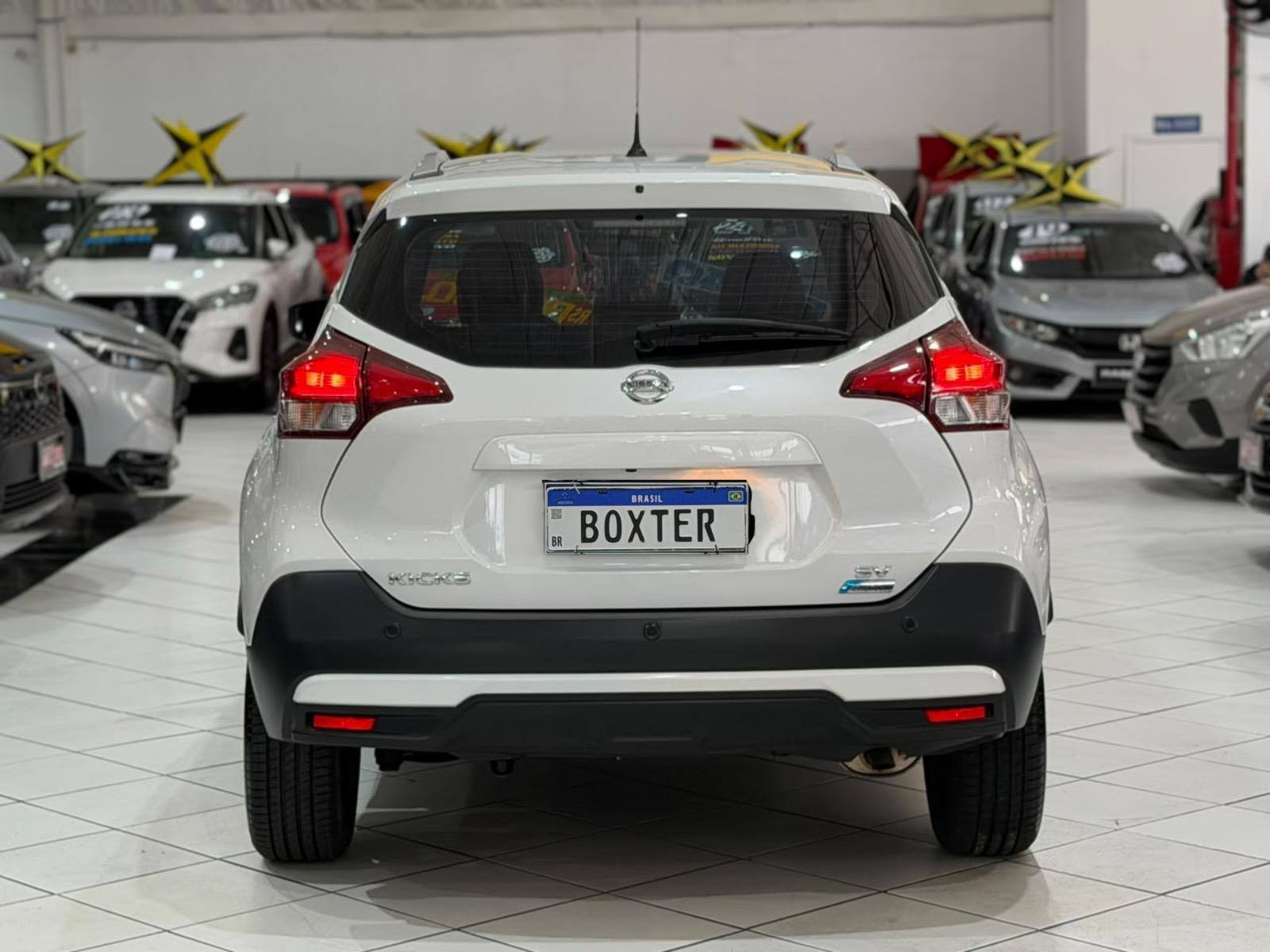 NISSAN KICKS
