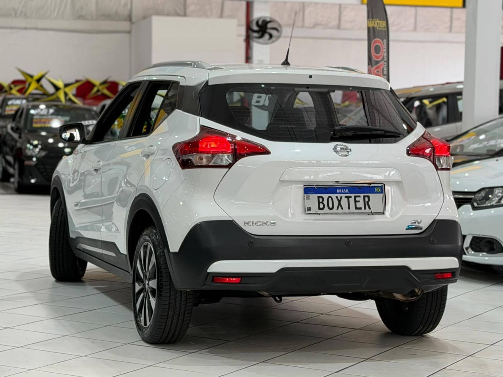 NISSAN KICKS