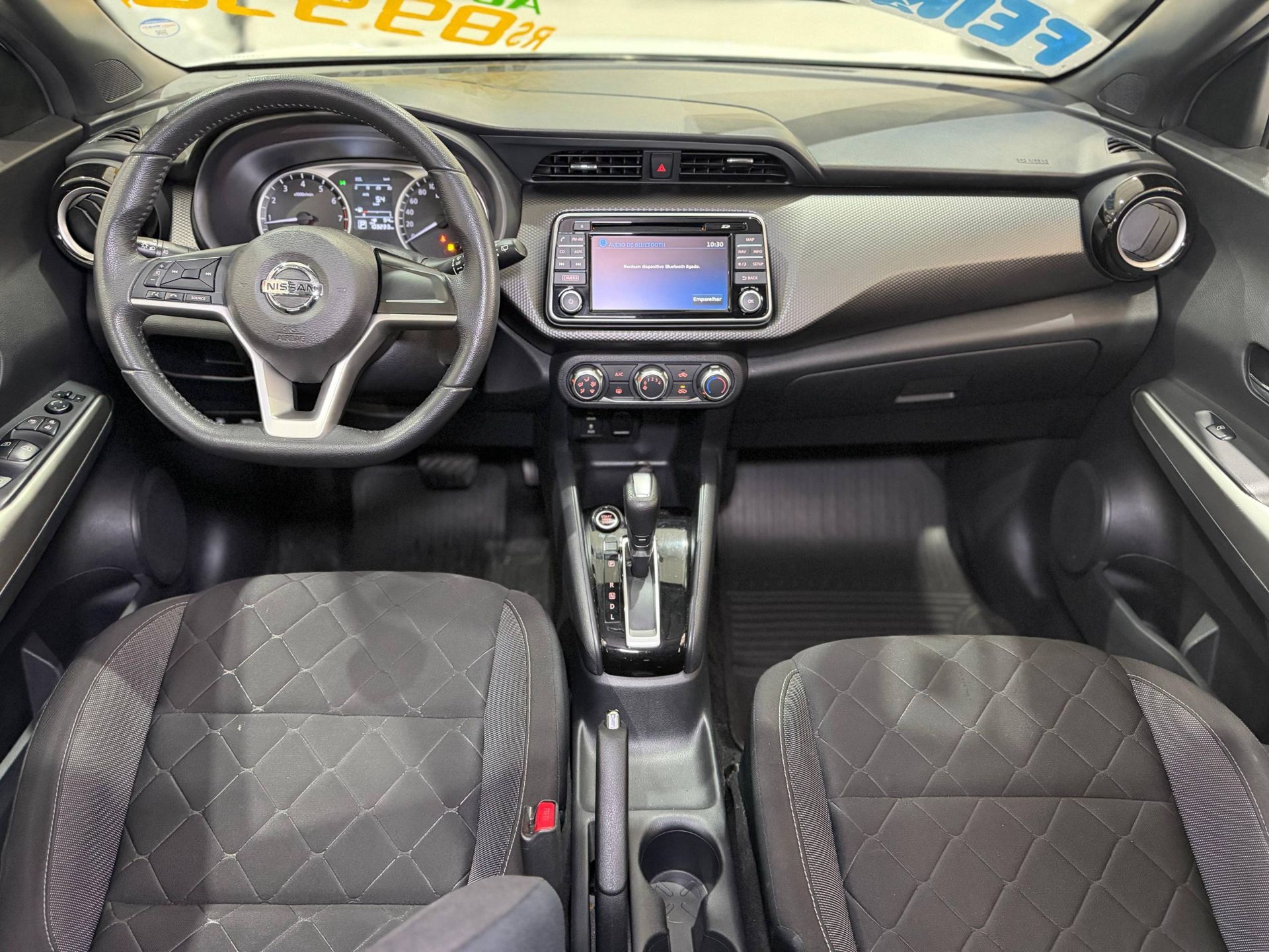 NISSAN KICKS