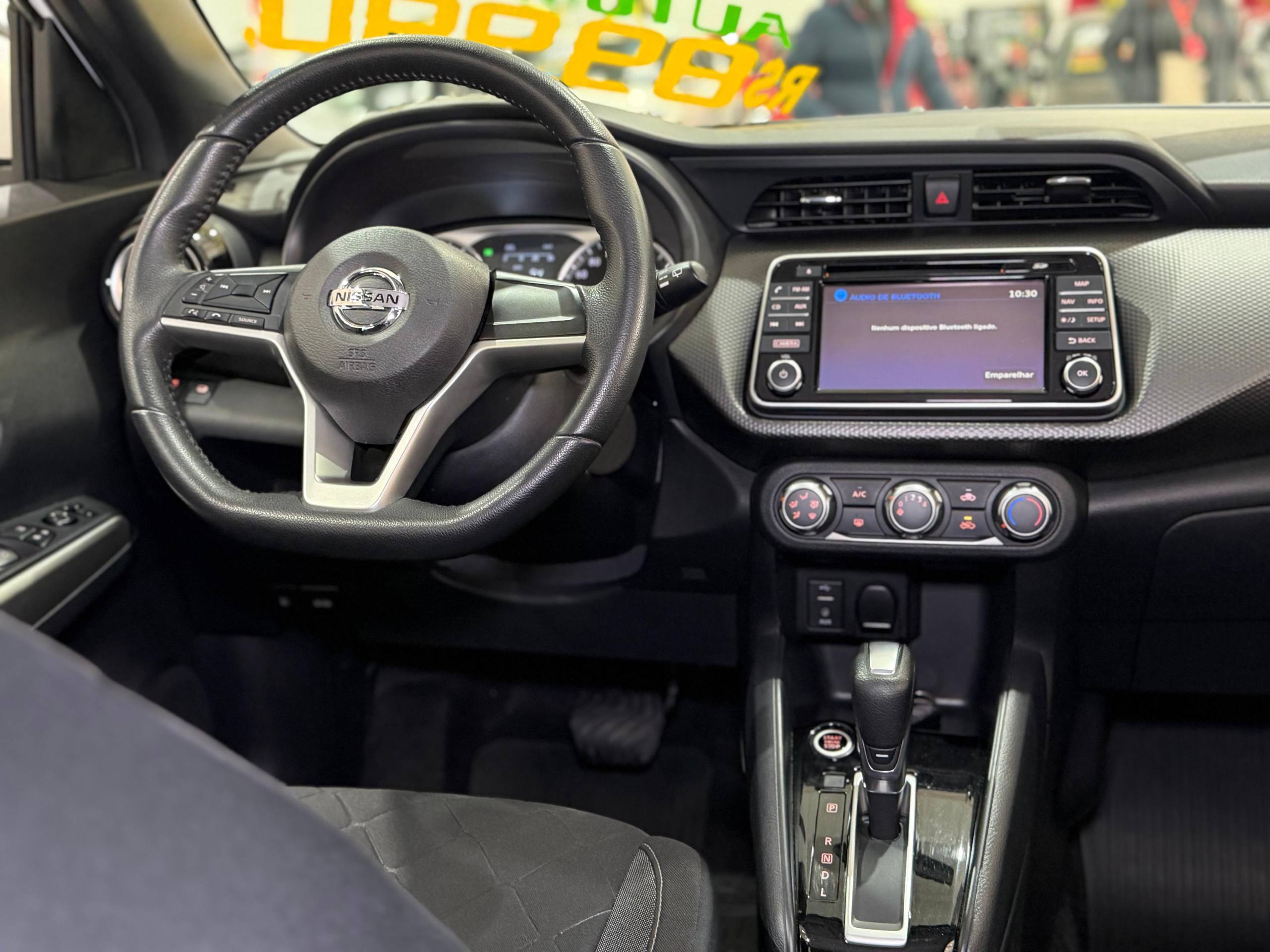 NISSAN KICKS