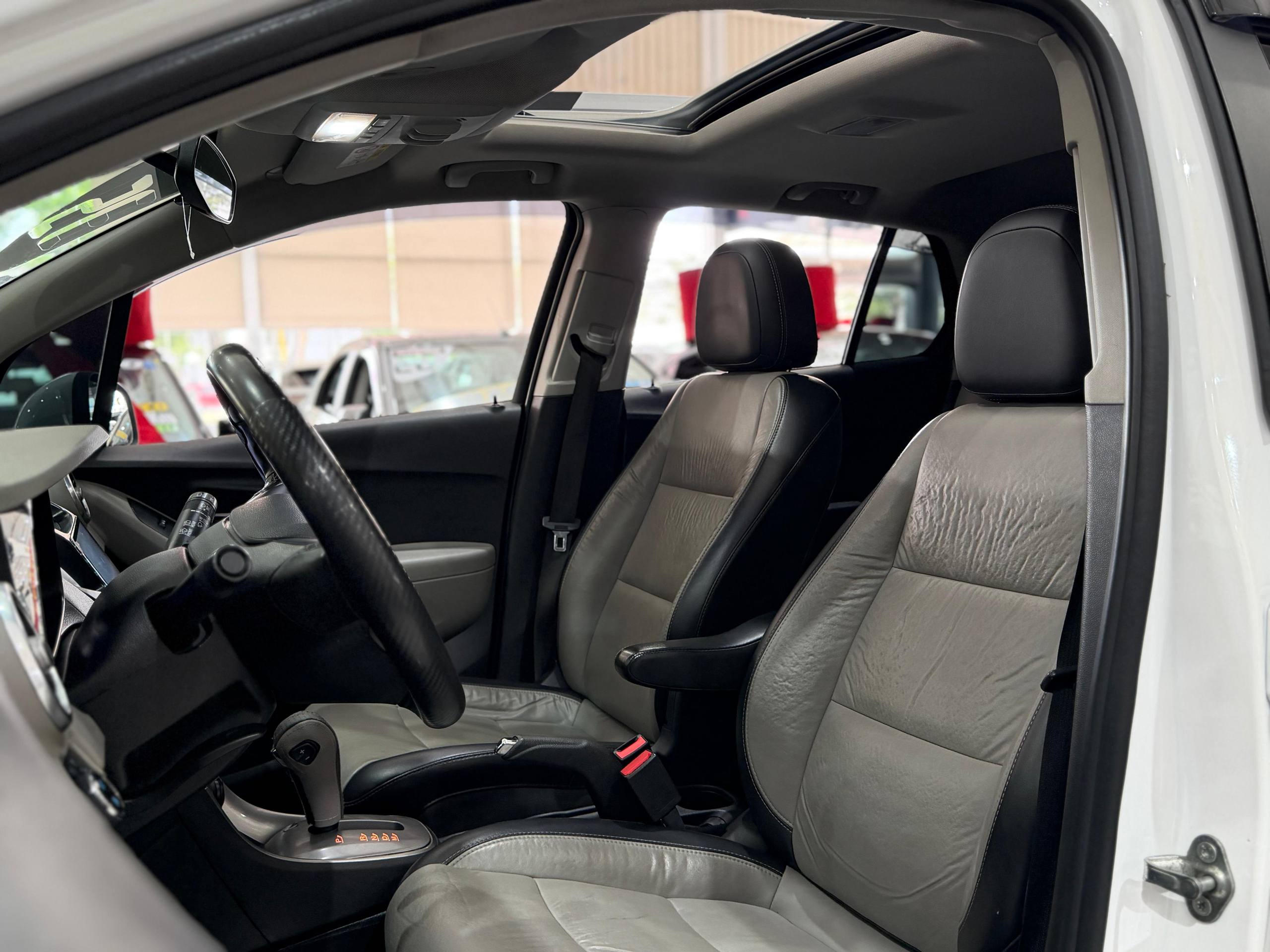 CHEVROLET TRACKER