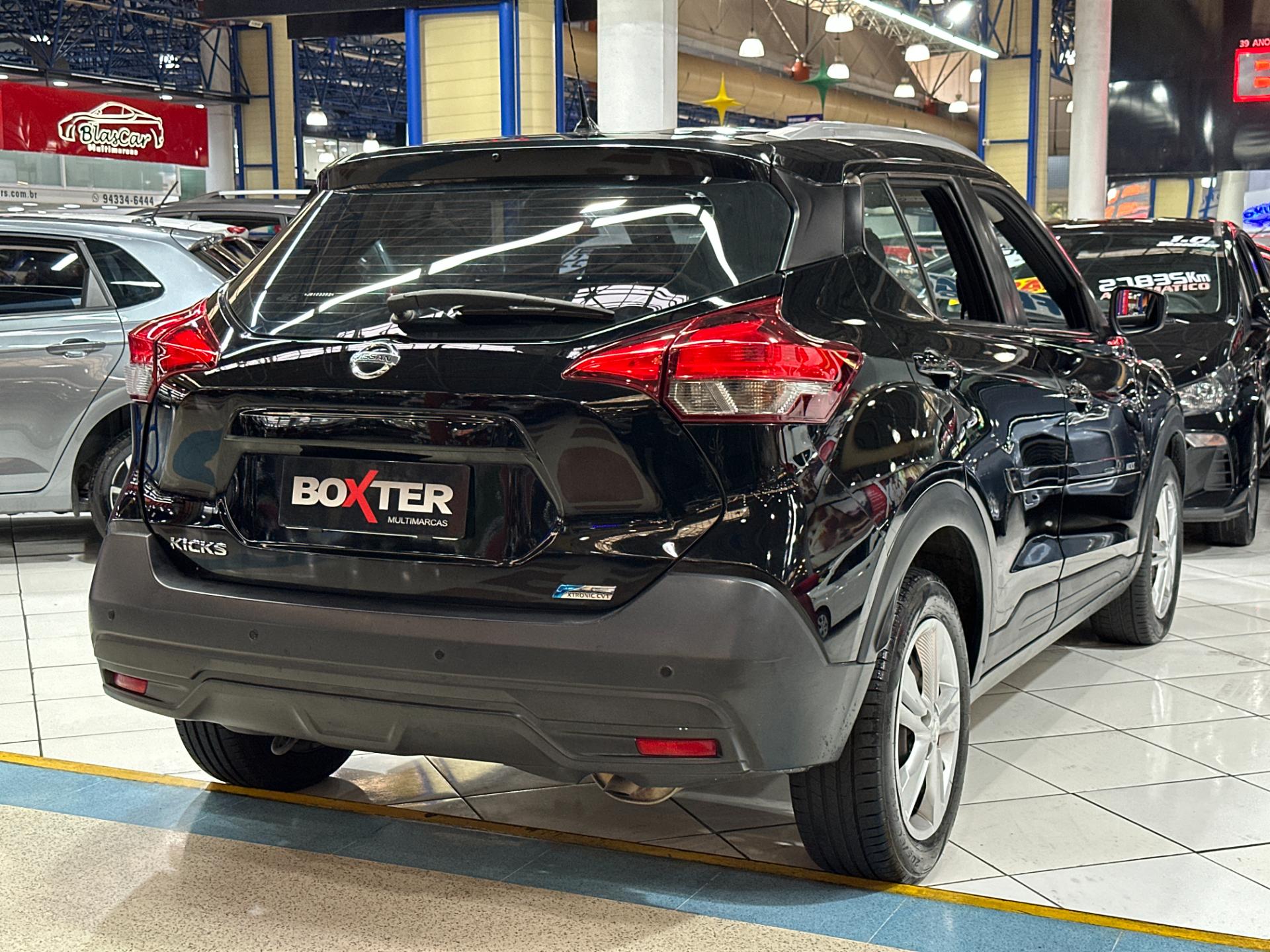 NISSAN KICKS