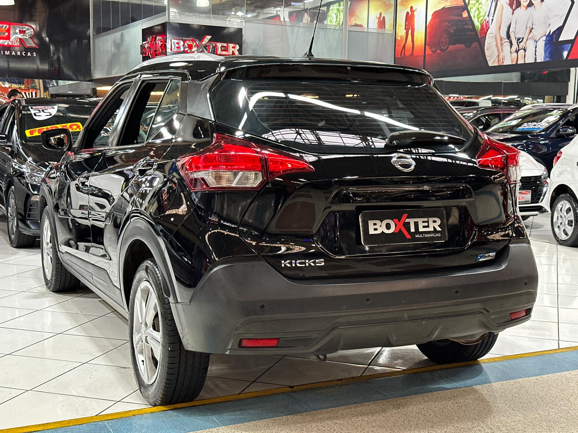 NISSAN KICKS